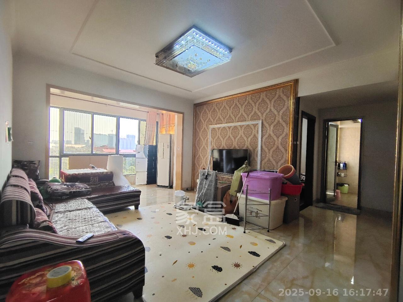 中南红领邦(红星嘉和苑) 3室2厅2卫 2000.0元/月 中南红领邦(红星嘉和苑) 3室2厅2卫 2000.0元/月室内图