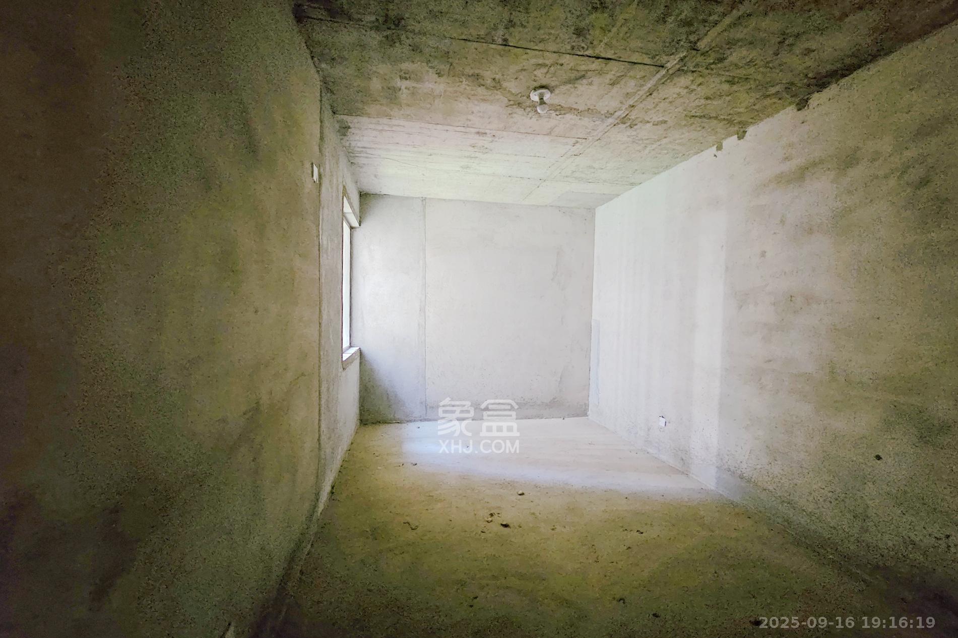 阳光城尚东湾青云苑  2室1厅1卫    62.0万卧室