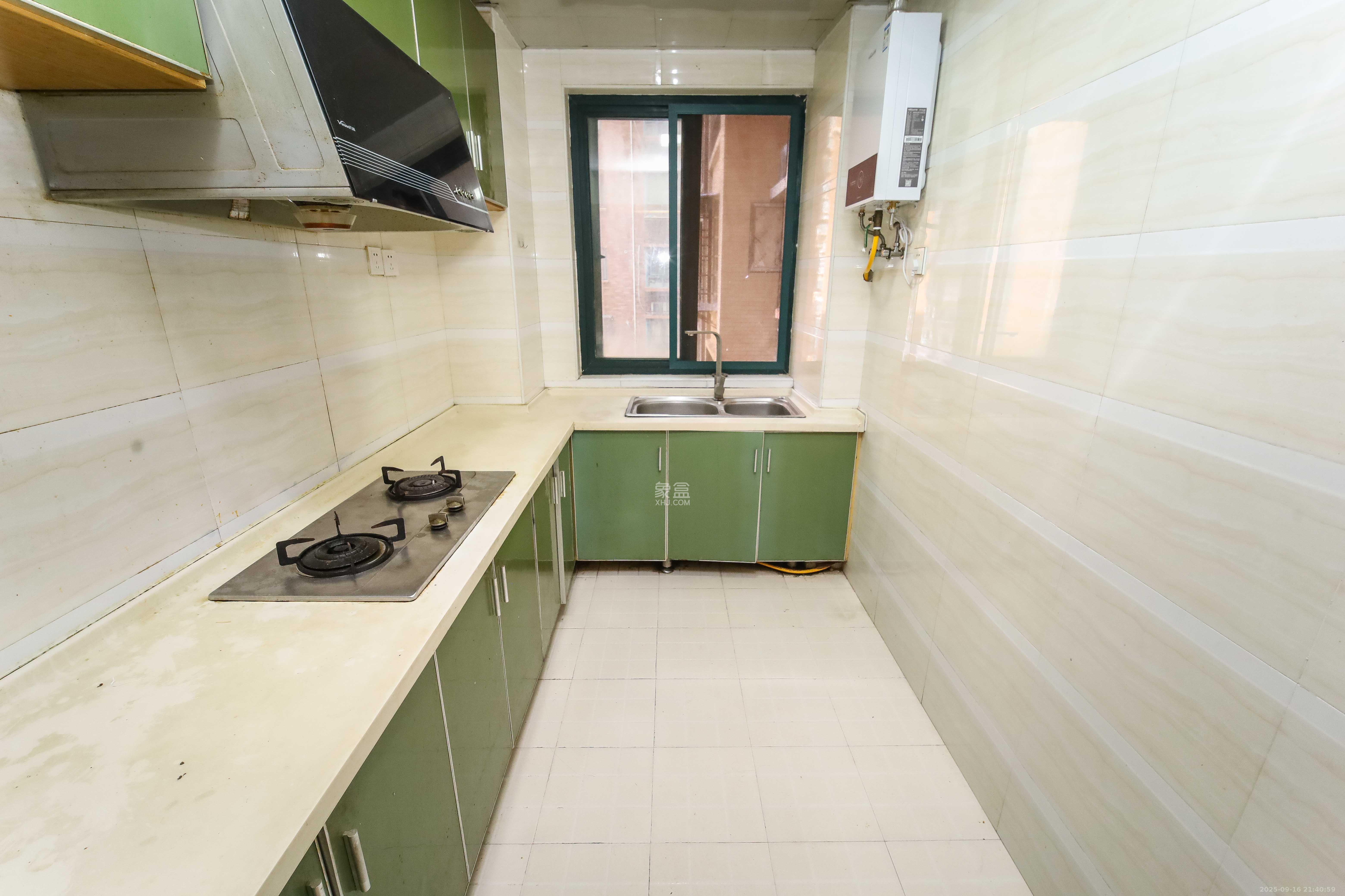 东玺门 2室2厅1卫 50.0万 东玺门 2室2厅1卫 50.0万厨房