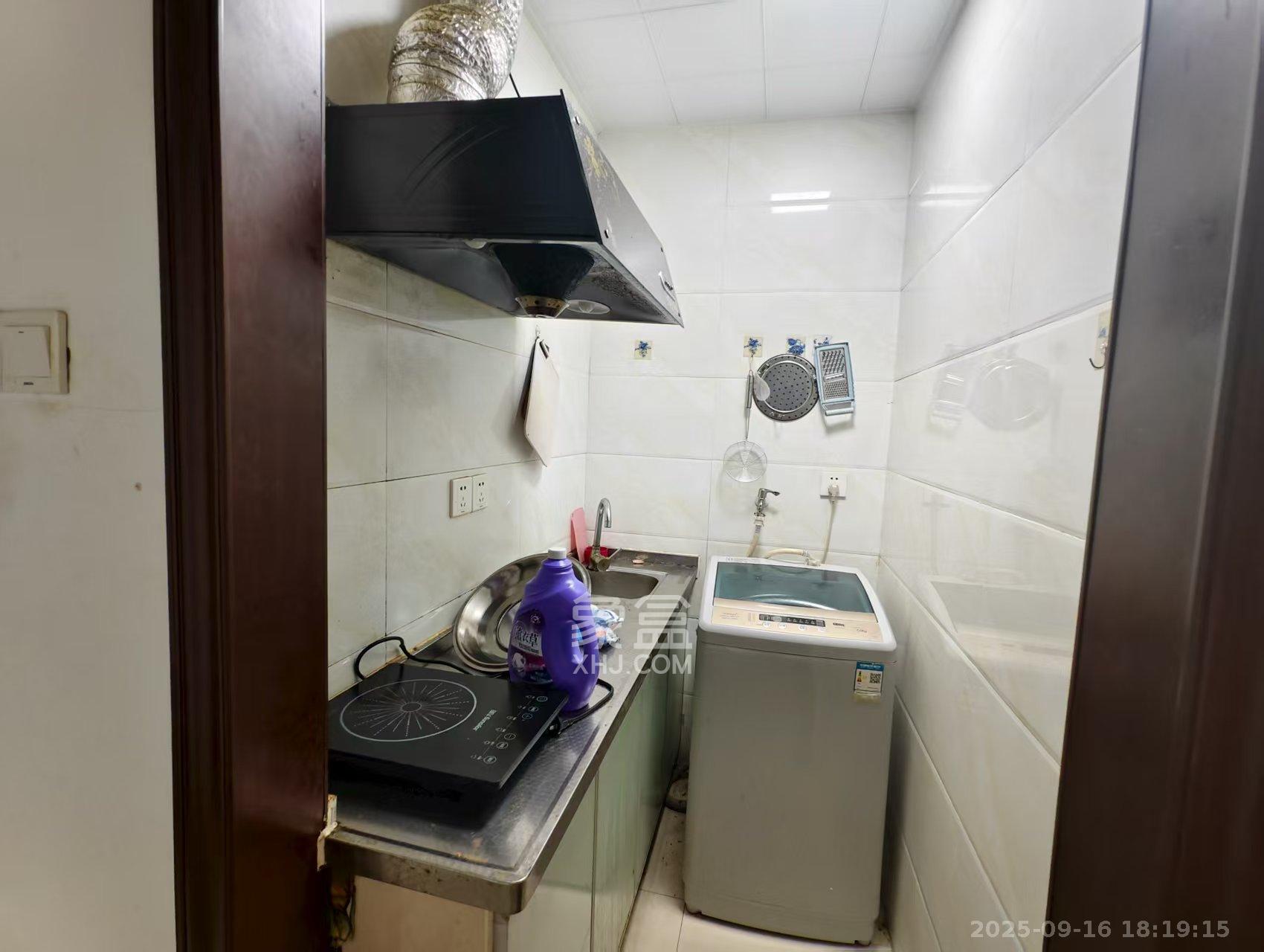 岳北社区  1室1厅1卫    1000.0元/月室内图