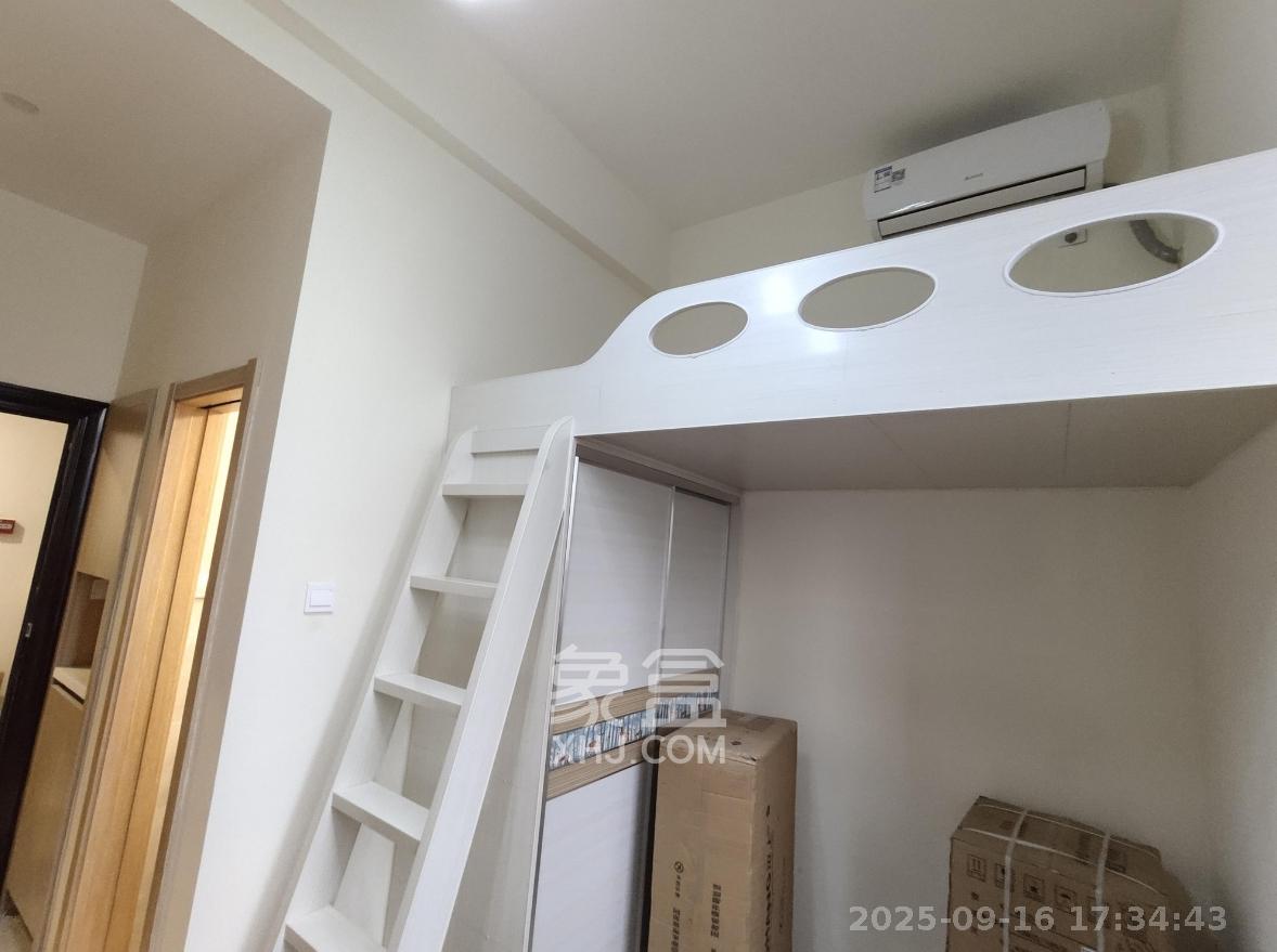 兰亭湾畔 1室1厅1卫 1000.0元/月 兰亭湾畔 1室1厅1卫 1000.0元/月室内图