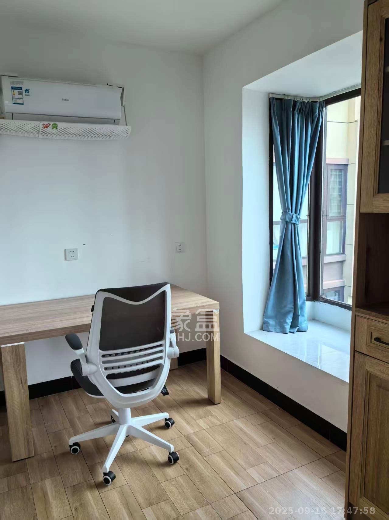 中国铁建梅溪青秀三期 4室2厅2卫 3200.0元/月 中国铁建梅溪青秀三期 4室2厅2卫 3200.0元/月室内图