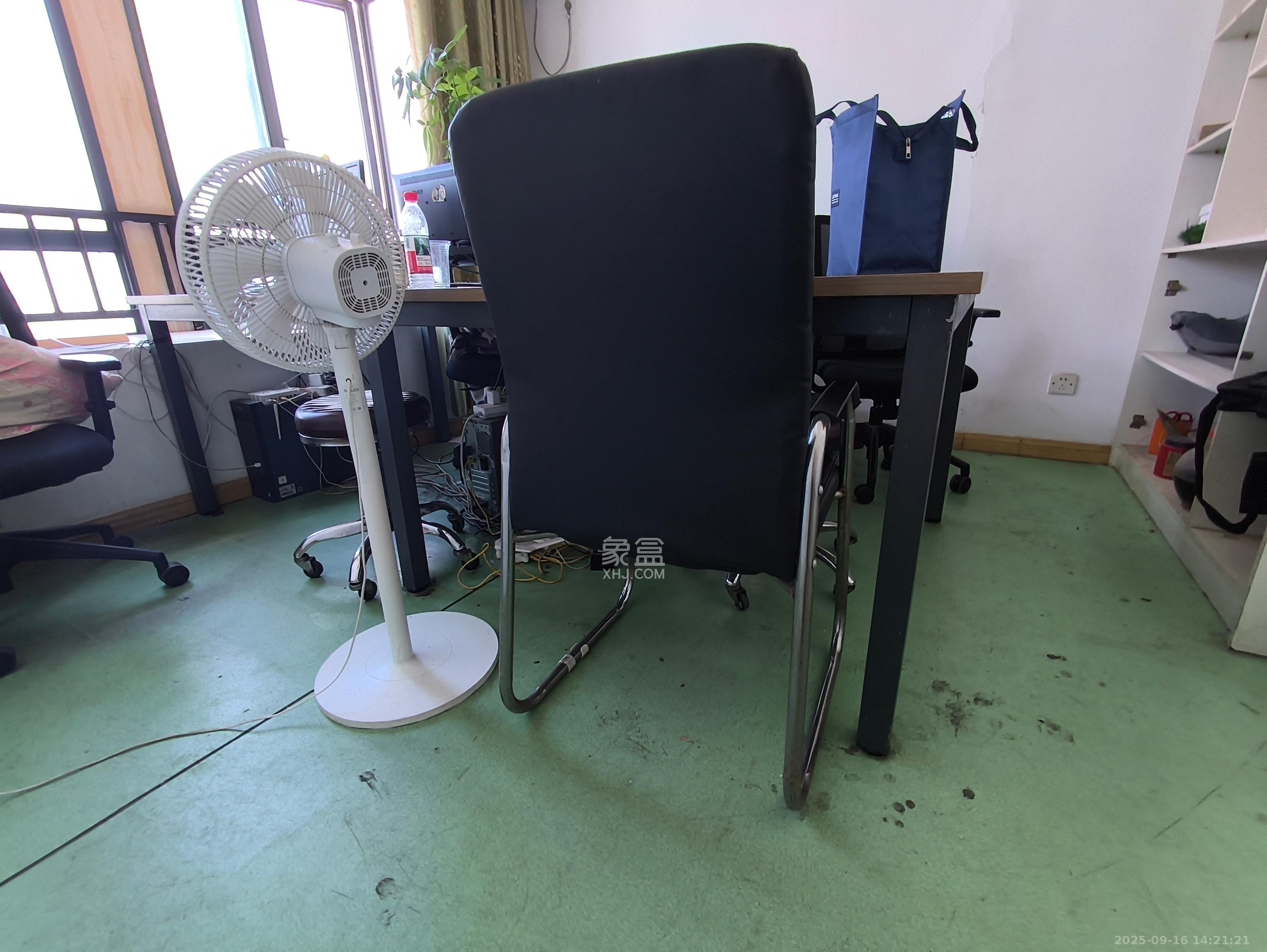 融圣国际 3室2厅2卫 3600.0元/月 融圣国际 3室2厅2卫 3600.0元/月室内图