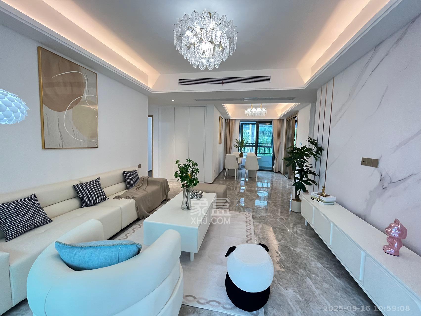 复地滨江金融中心  4室2厅2卫    5200.0元/月 复地滨江金融中心  4室2厅2卫    5200.0元/月