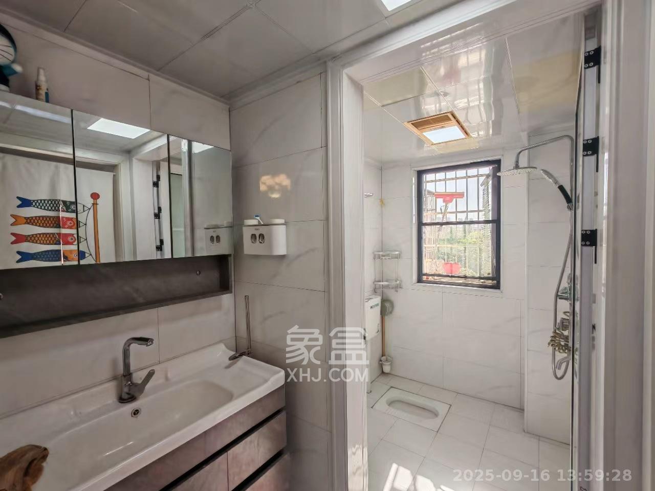 中交中央公园D4区  3室1厅1卫    2600.0元/月 中交中央公园D4区  3室1厅1卫    2600.0元/月室内图