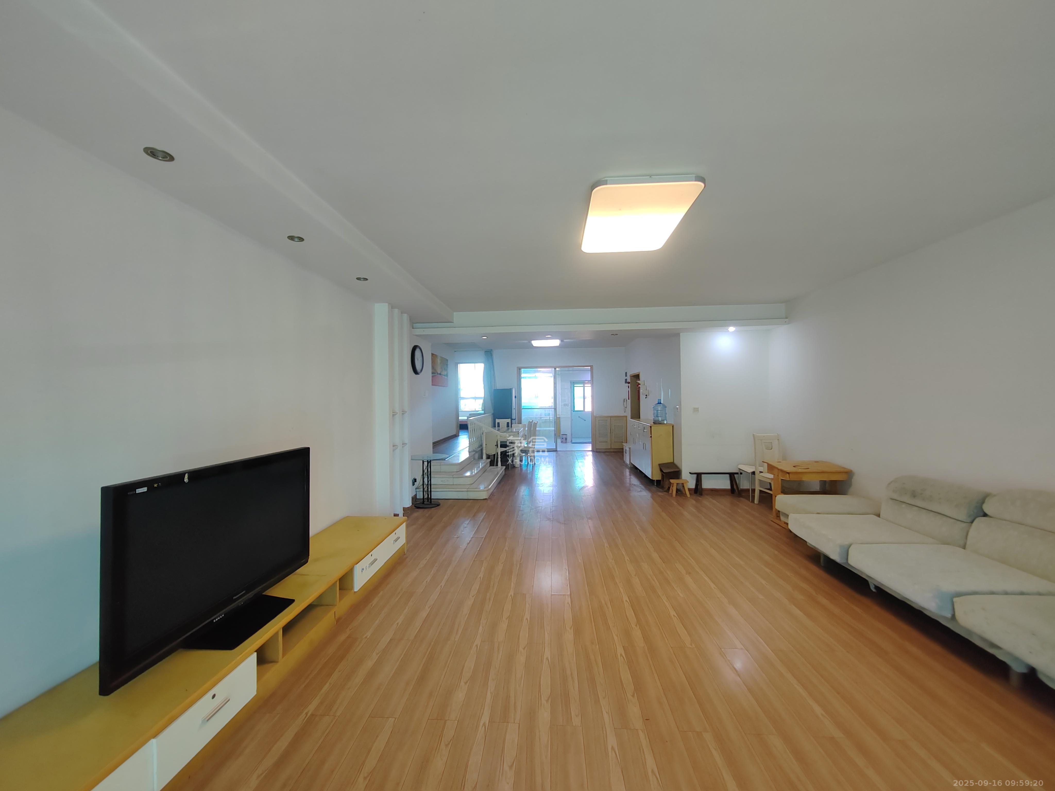 迴龙公寓(回龙公寓)  3室2厅1卫    3200.0元/月 迴龙公寓(回龙公寓)  3室2厅1卫    3200.0元/月