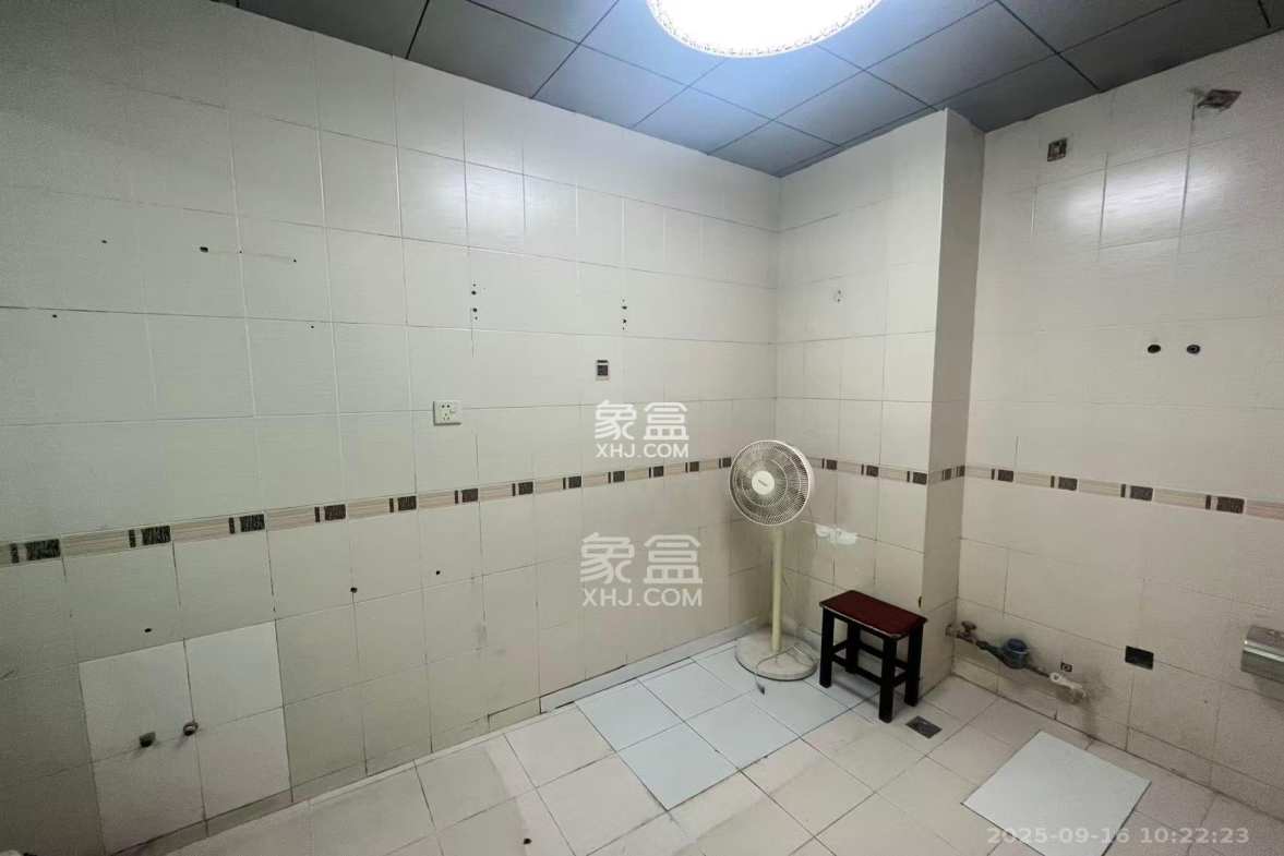 维一星城  3室2厅2卫    2600.0元/月 维一星城  3室2厅2卫    2600.0元/月室内图