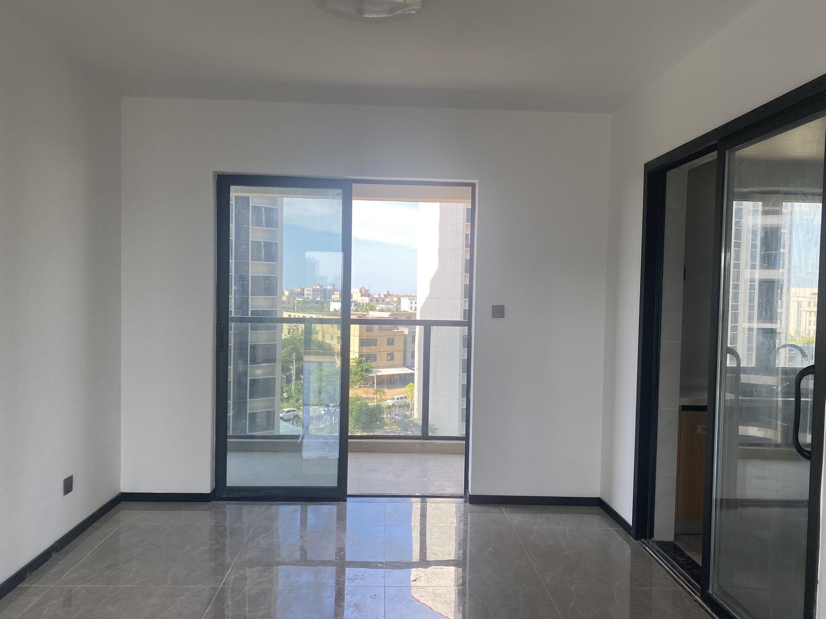 瑞和园 4室2厅2卫 1800.0元/月 瑞和园 4室2厅2卫 1800.0元/月室内图