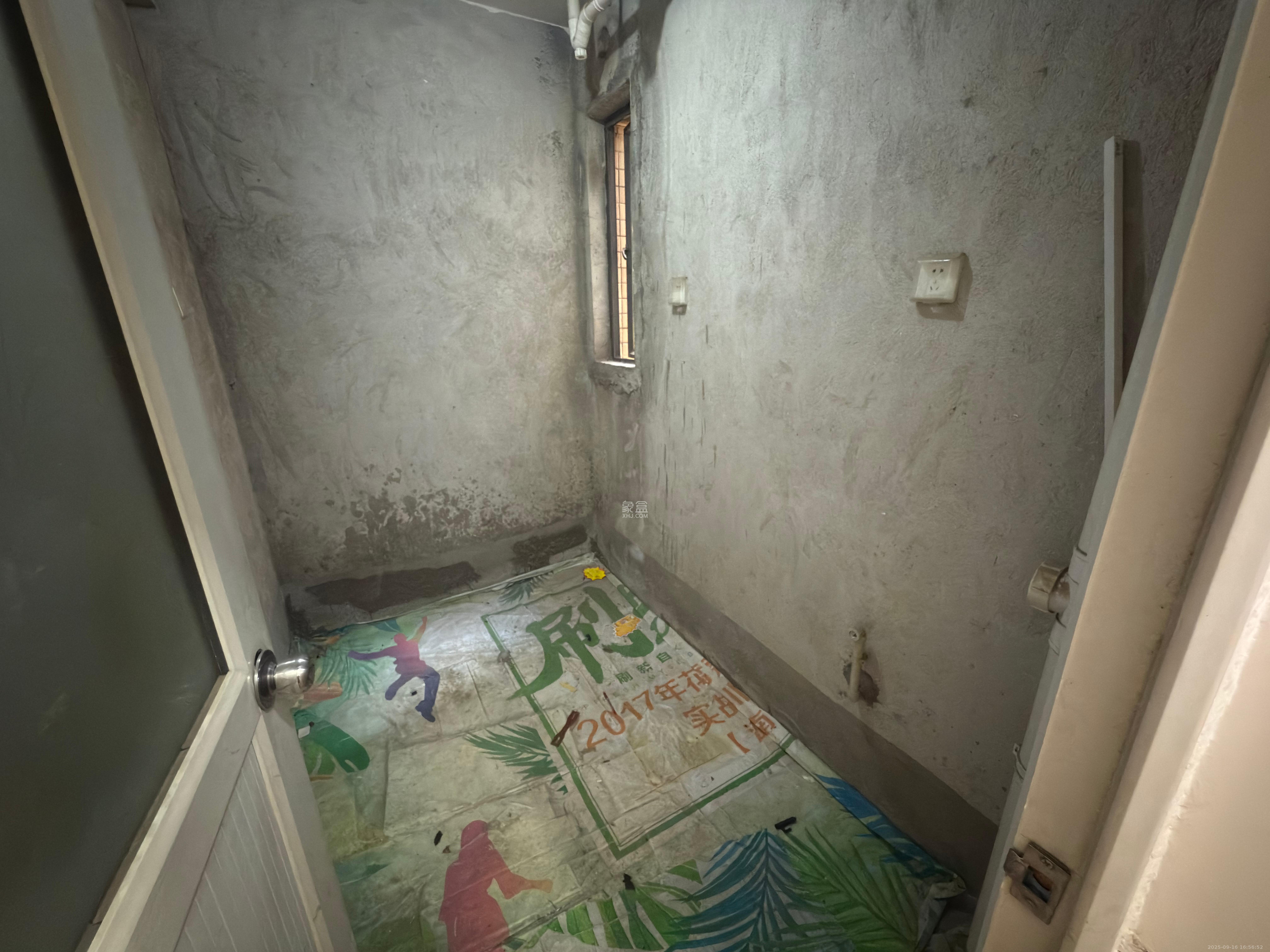 锦湘国际星城三期(锦绣苑) 3室2厅2卫 2180.0元/月 锦湘国际星城三期(锦绣苑) 3室2厅2卫 2180.0元/月室内图