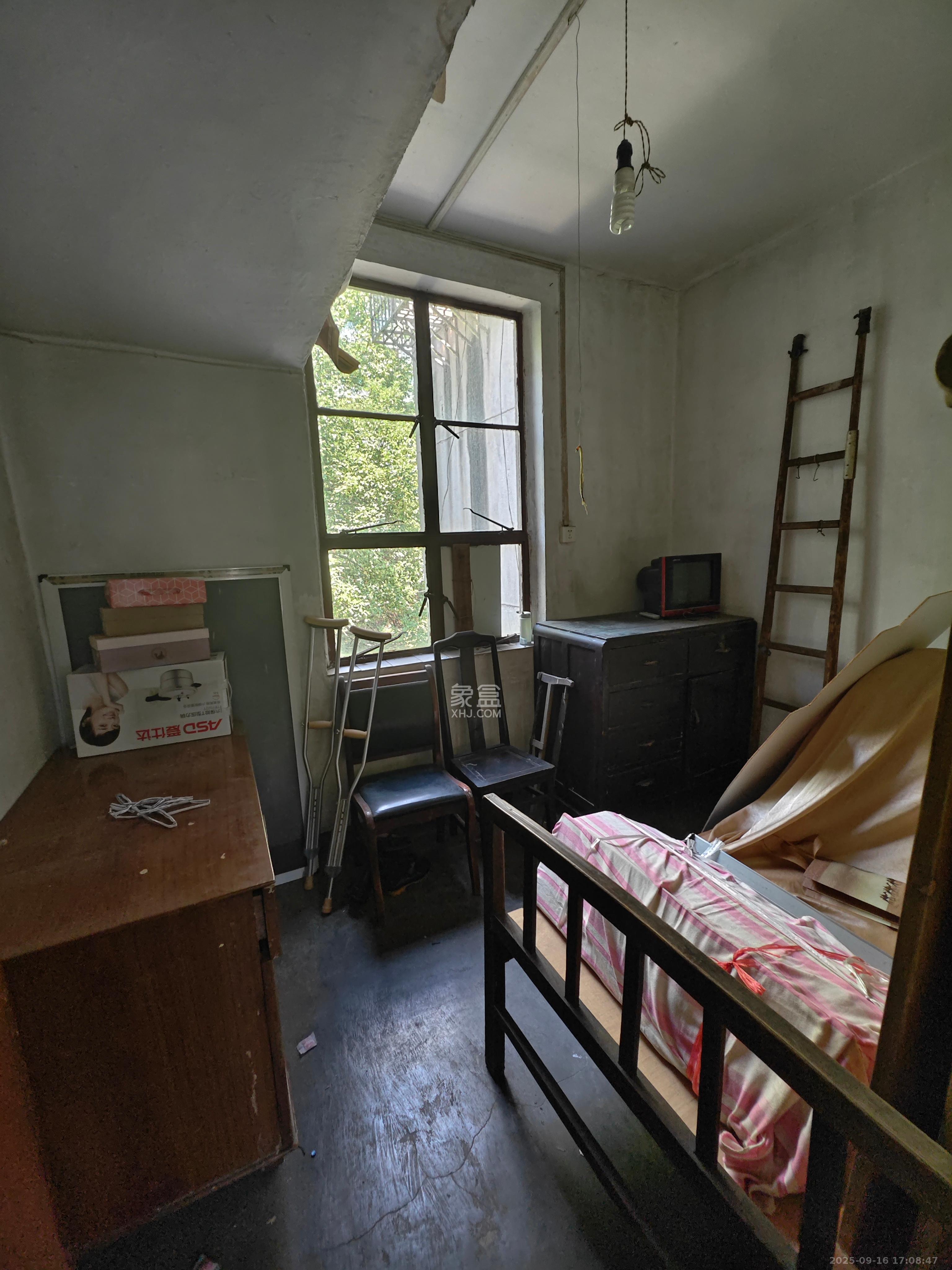 湖开小区（湖南开关厂宿舍）/南大桥社区  2室1厅1卫    1000.0元/月室内图