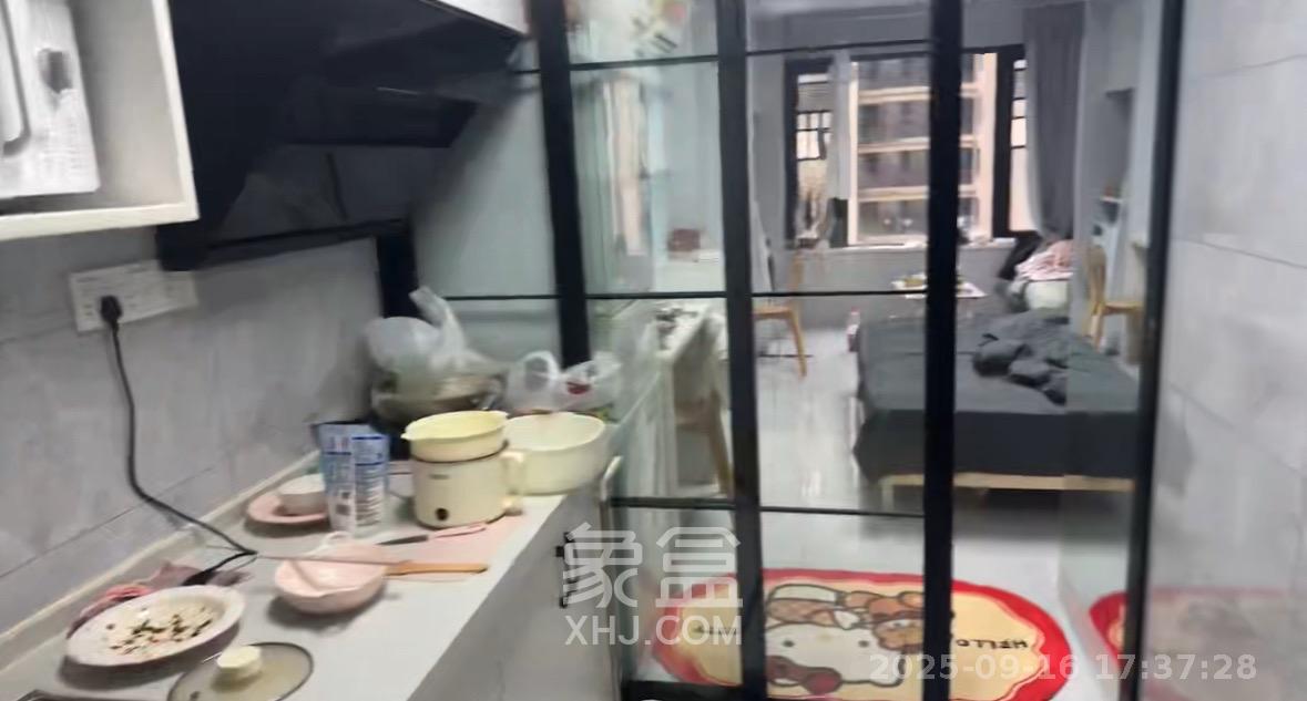 中海珑悦府 1室0厅0卫 1300.0元/月 中海珑悦府 1室0厅0卫 1300.0元/月室内图