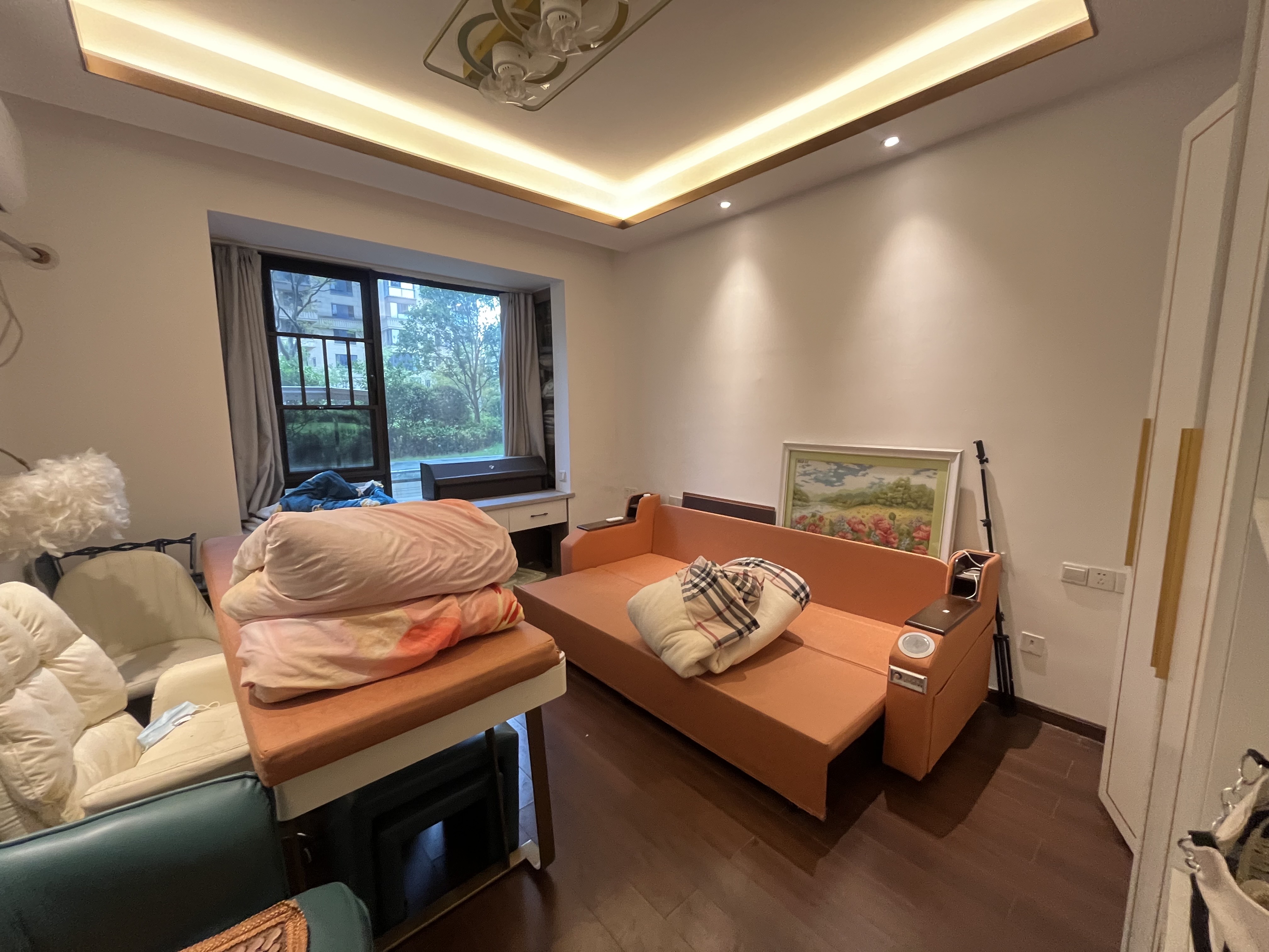 荣盛碧桂园铂悦府  3室2厅2卫    2800.0元/月 荣盛碧桂园铂悦府  3室2厅2卫    2800.0元/月室内图