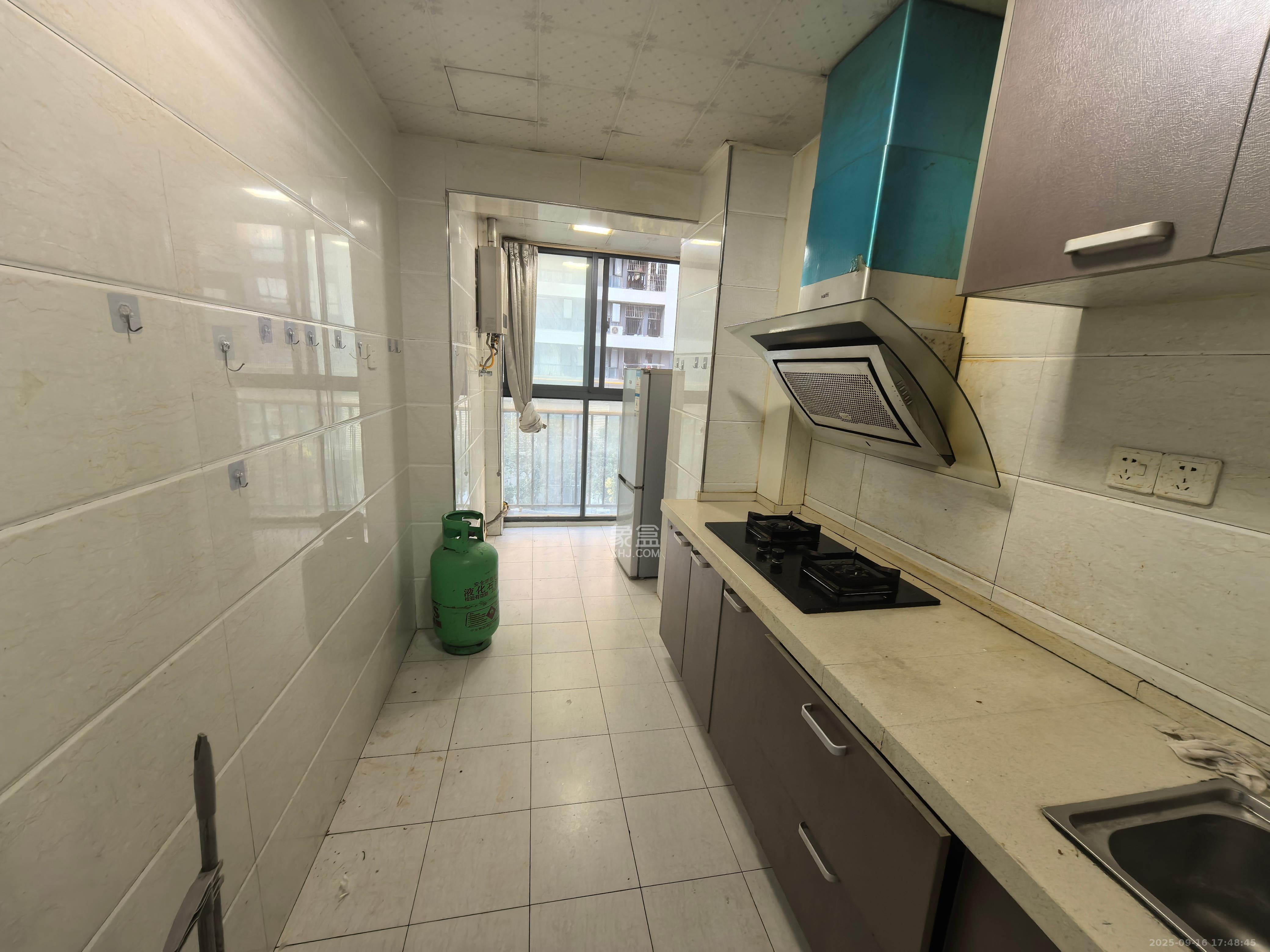 中信文化广场（中信新城二期）  3室2厅1卫    1800.0元/月室内图