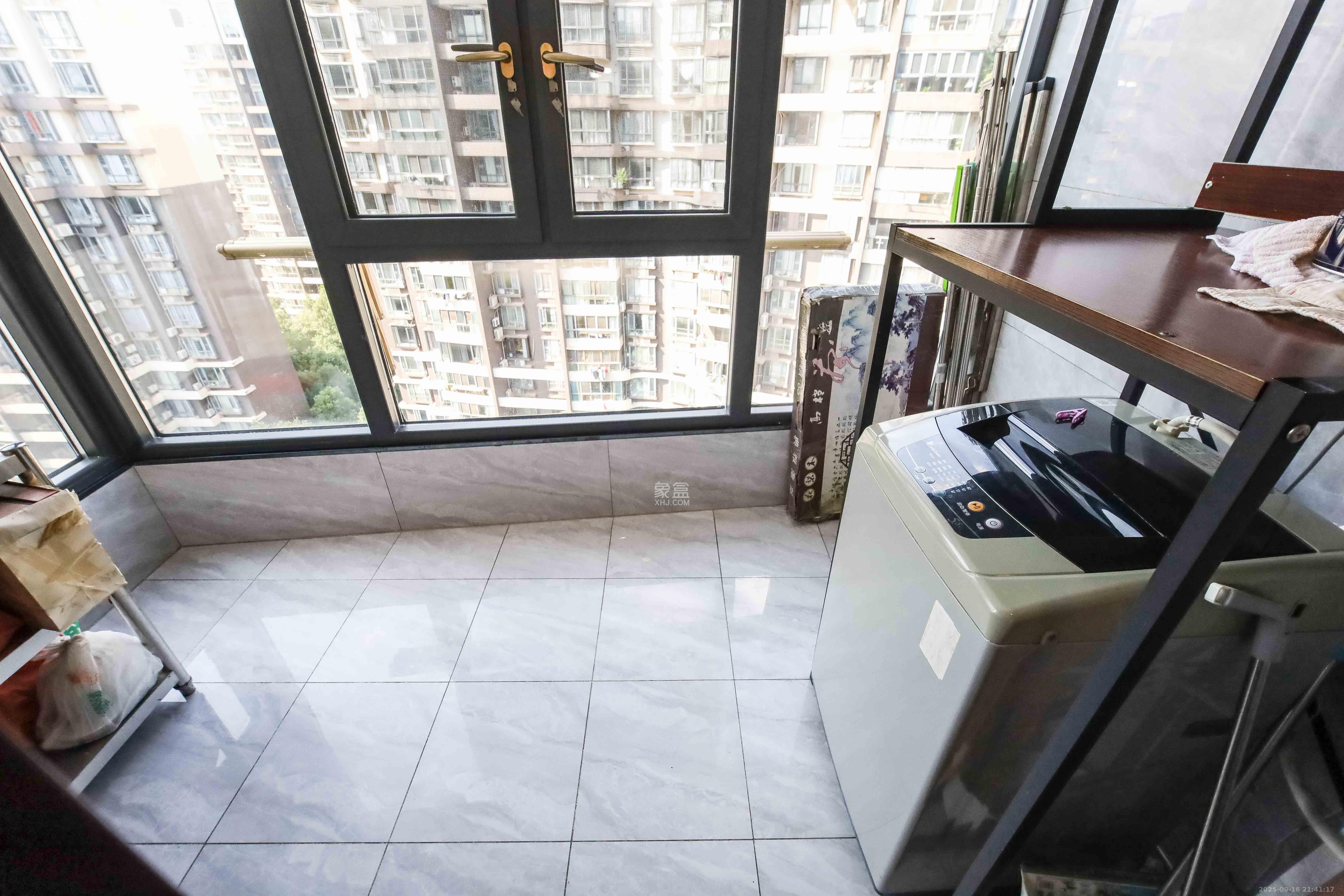 西子花苑 4室2厅2卫 180.0万 西子花苑 4室2厅2卫 180.0万阳台