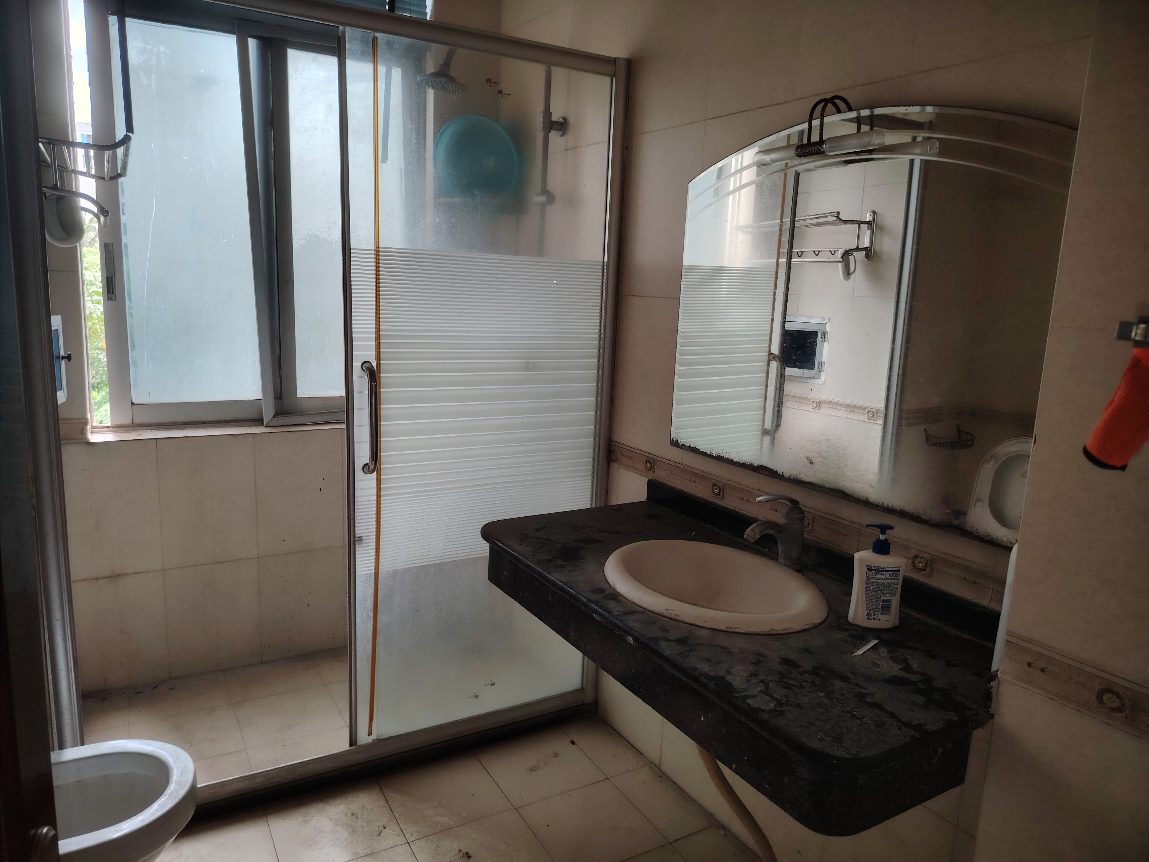 顺发新村  3室2厅1卫    2600.0元/月室内图