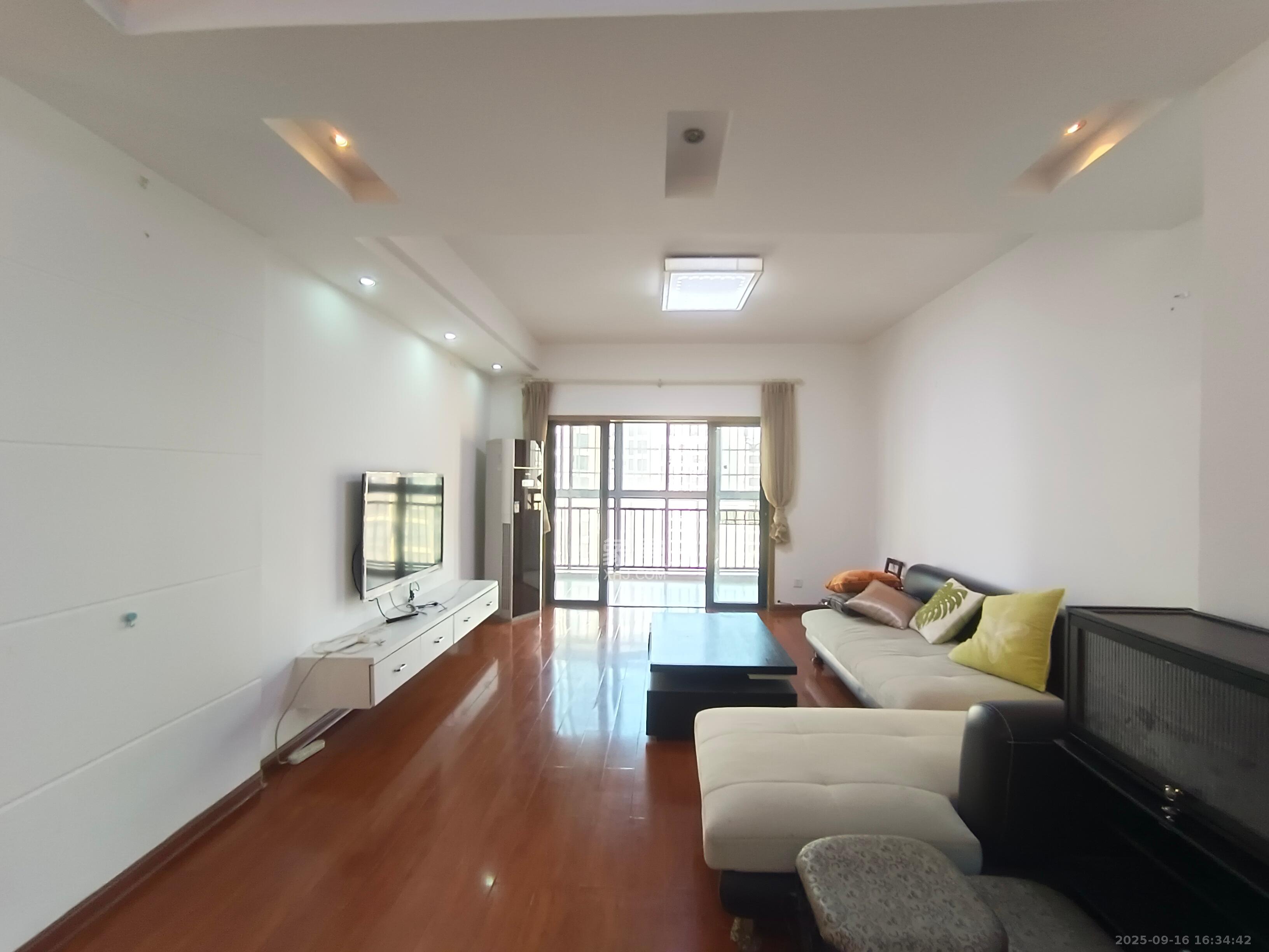 湘诚嘉园 3室2厅2卫 3000.0元/月 湘诚嘉园 3室2厅2卫 3000.0元/月室内图