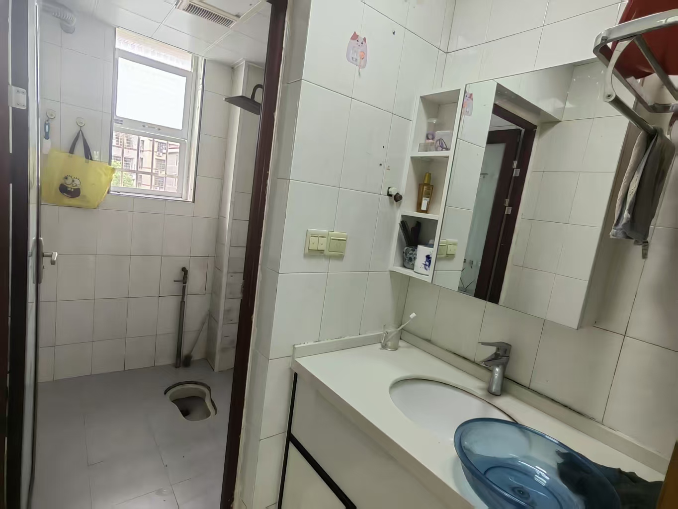 马良小区 3室2厅2卫 1200.0元/月 马良小区 3室2厅2卫 1200.0元/月室内图