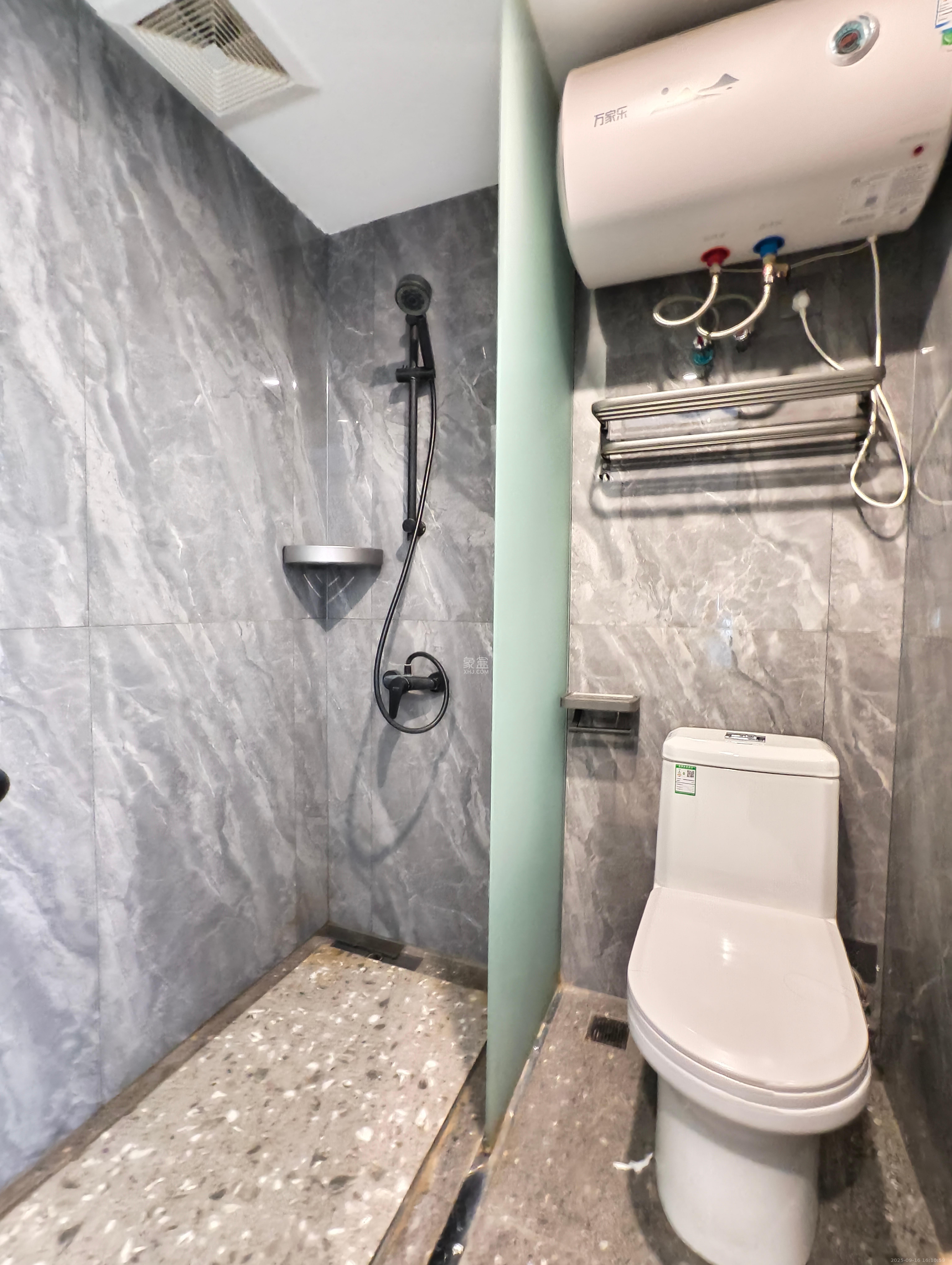 保利天禧EF区 1室1厅1卫 1800.0元/月 保利天禧EF区 1室1厅1卫 1800.0元/月室内图