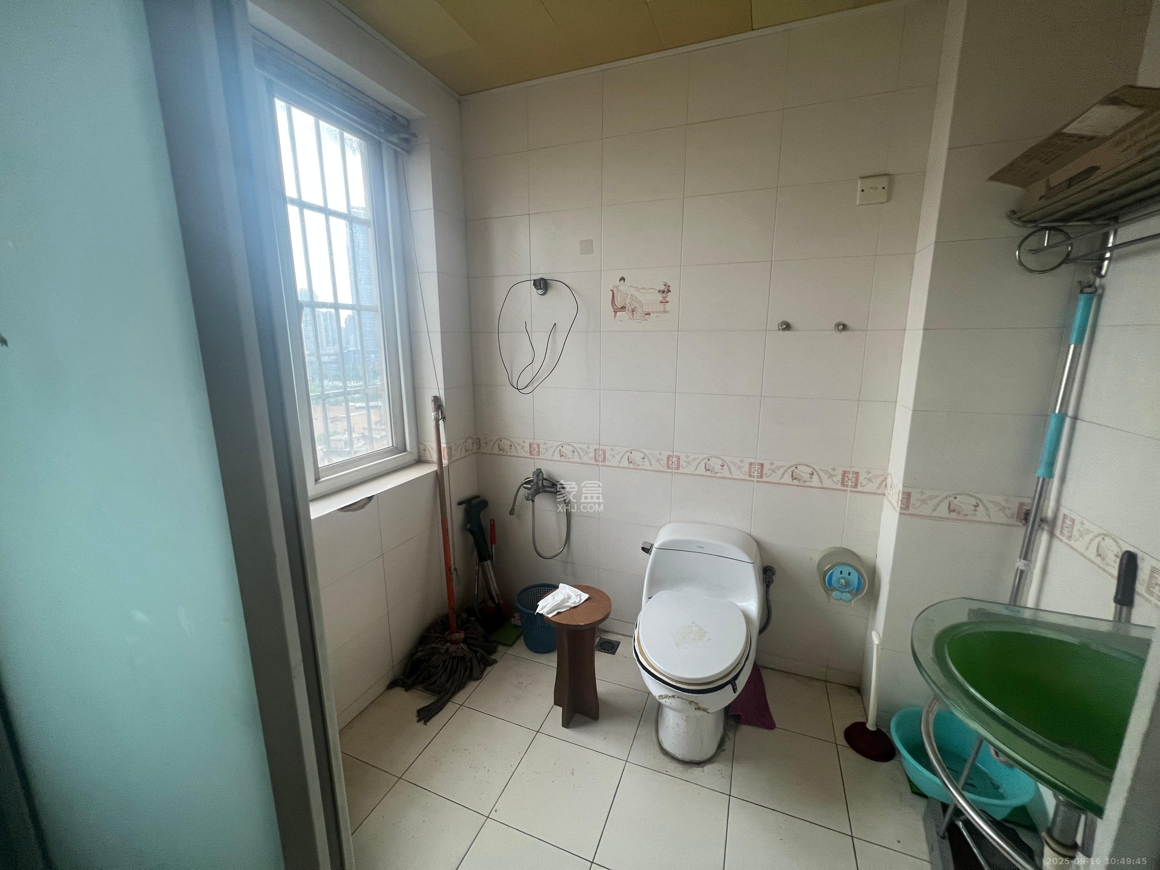 开源鑫阁  3室2厅1卫    2000.0元/月室内图