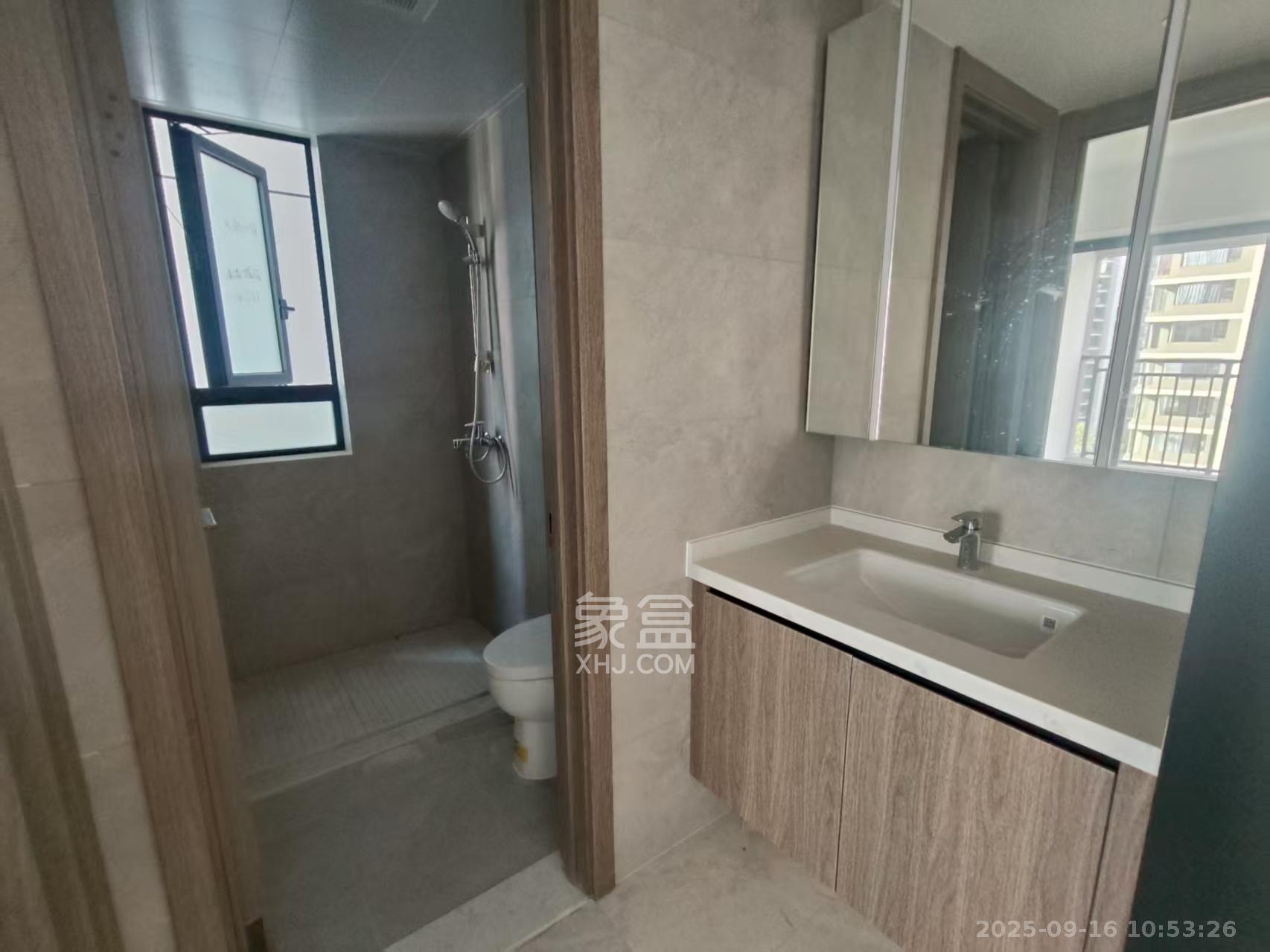 万科森林公园 3室2厅2卫 2400.0元/月 万科森林公园 3室2厅2卫 2400.0元/月室内图