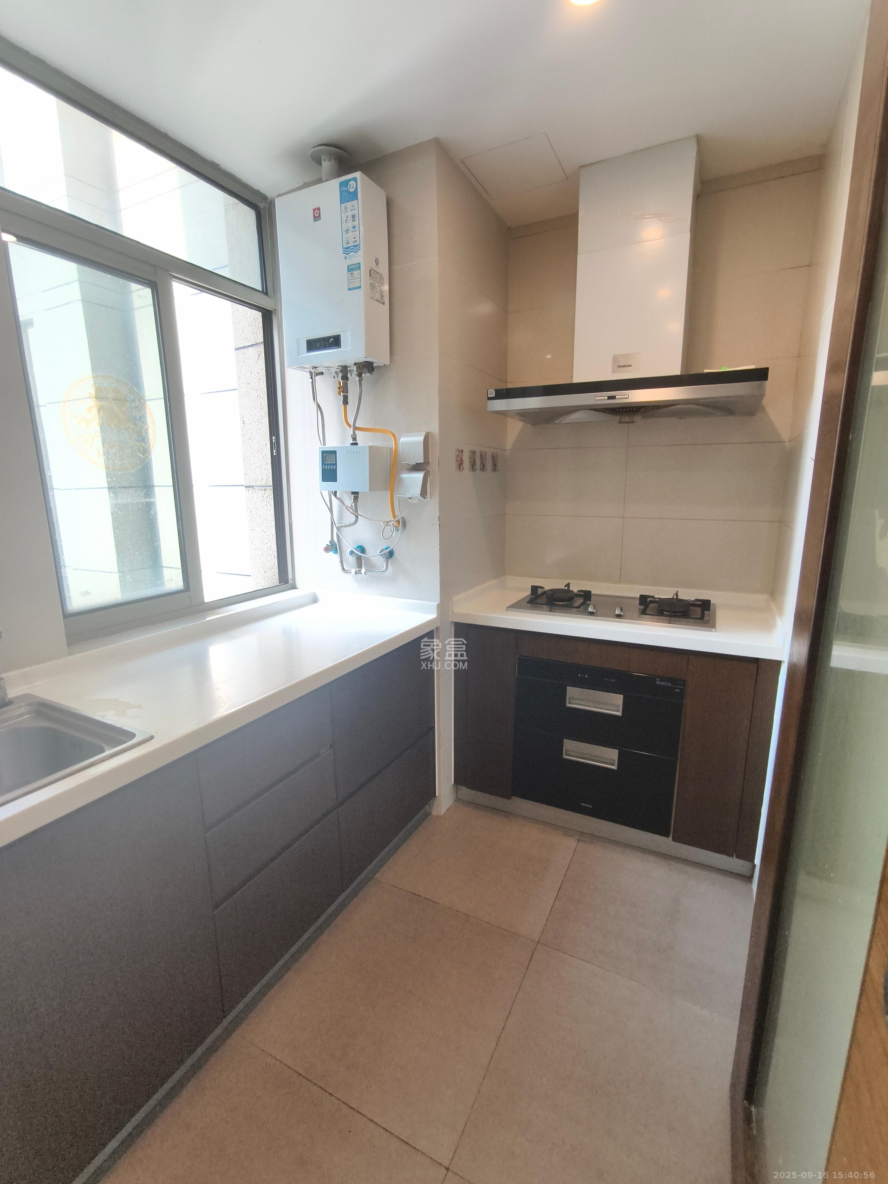 梅溪湖金茂府(金茂广场)(金茂览秀城) 4室2厅2卫 6000.0元/月 梅溪湖金茂府(金茂广场)(金茂览秀城) 4室2厅2卫 6000.0元/月室内图