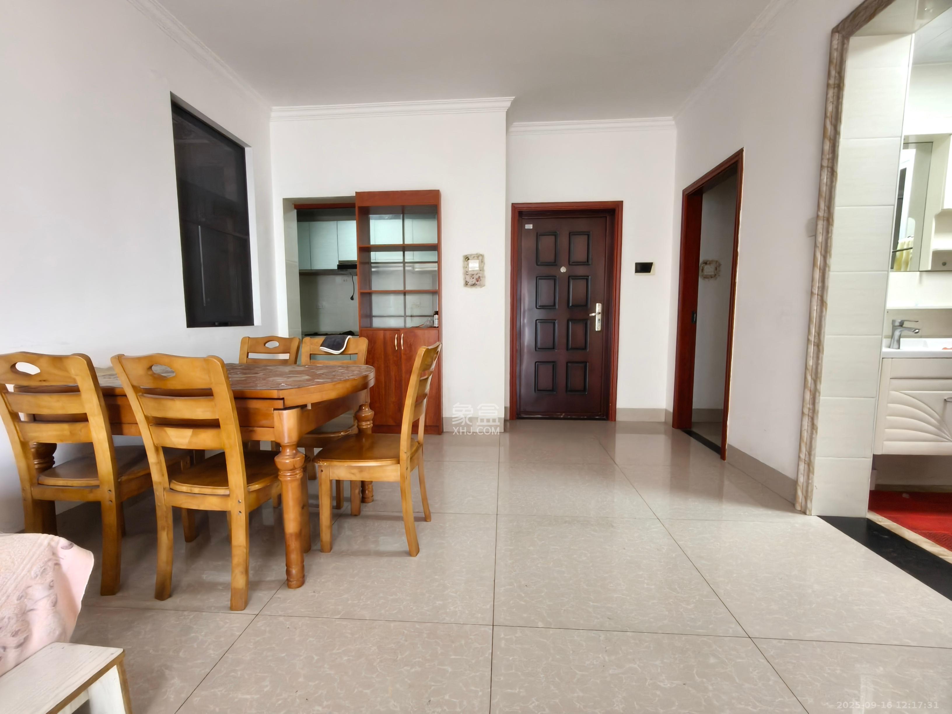 康桥长郡 3室2厅1卫 1600.0元/月 康桥长郡 3室2厅1卫 1600.0元/月室内图