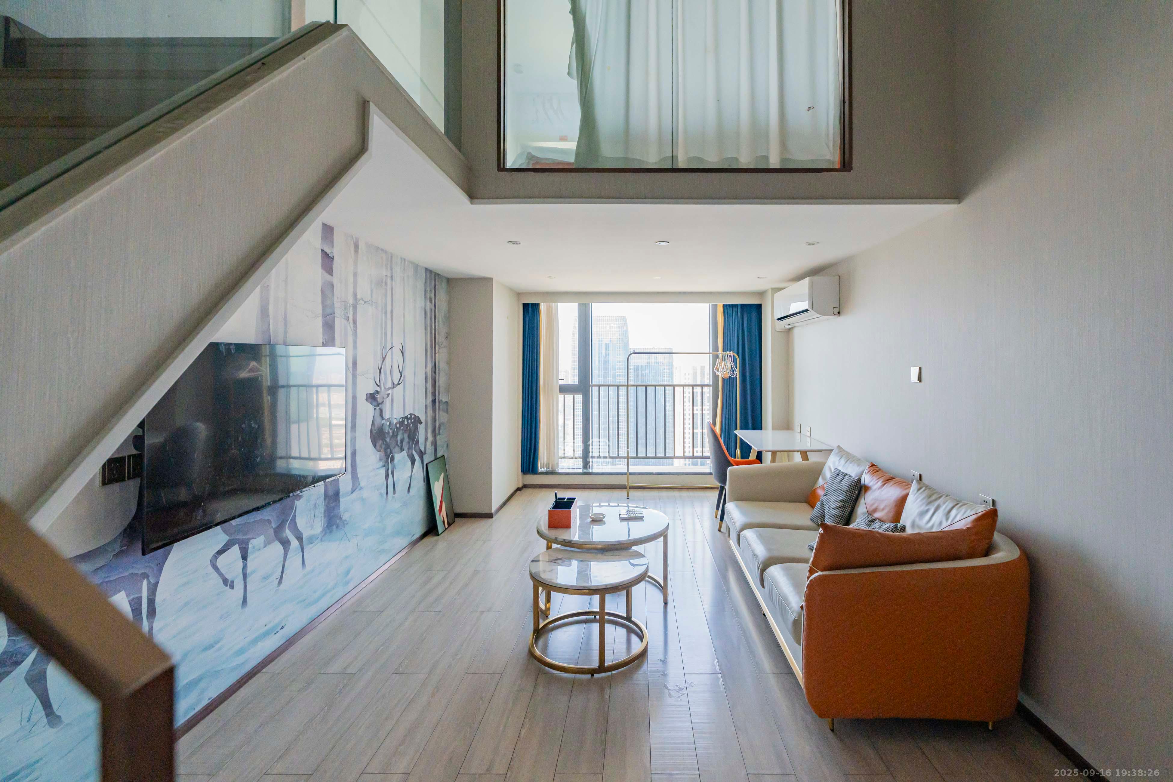 华远华时代 2室2厅1卫 52.0万 华远华时代 2室2厅1卫 52.0万客厅