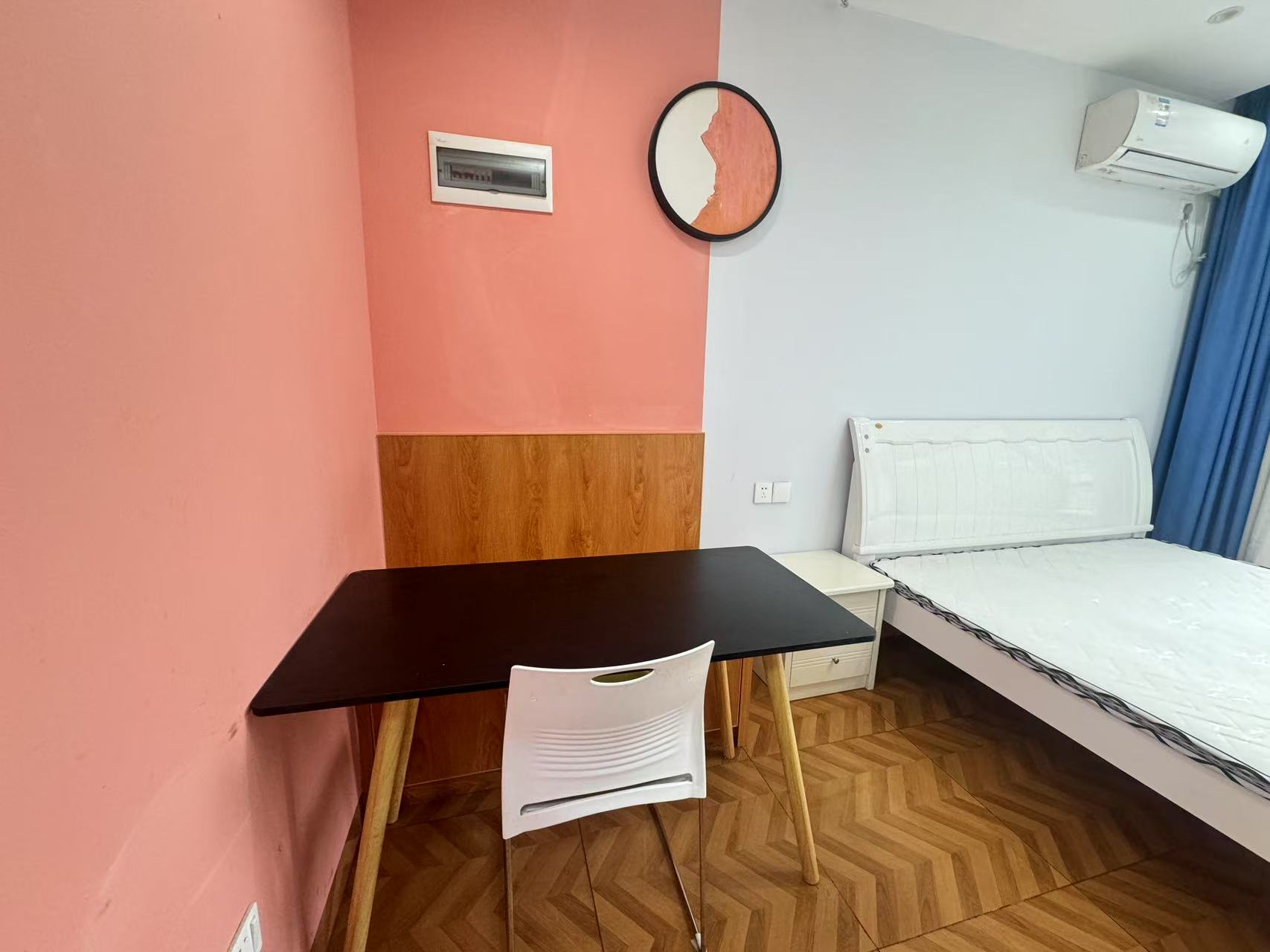 太一格 1室1厅1卫 1000.0元/月 太一格 1室1厅1卫 1000.0元/月室内图