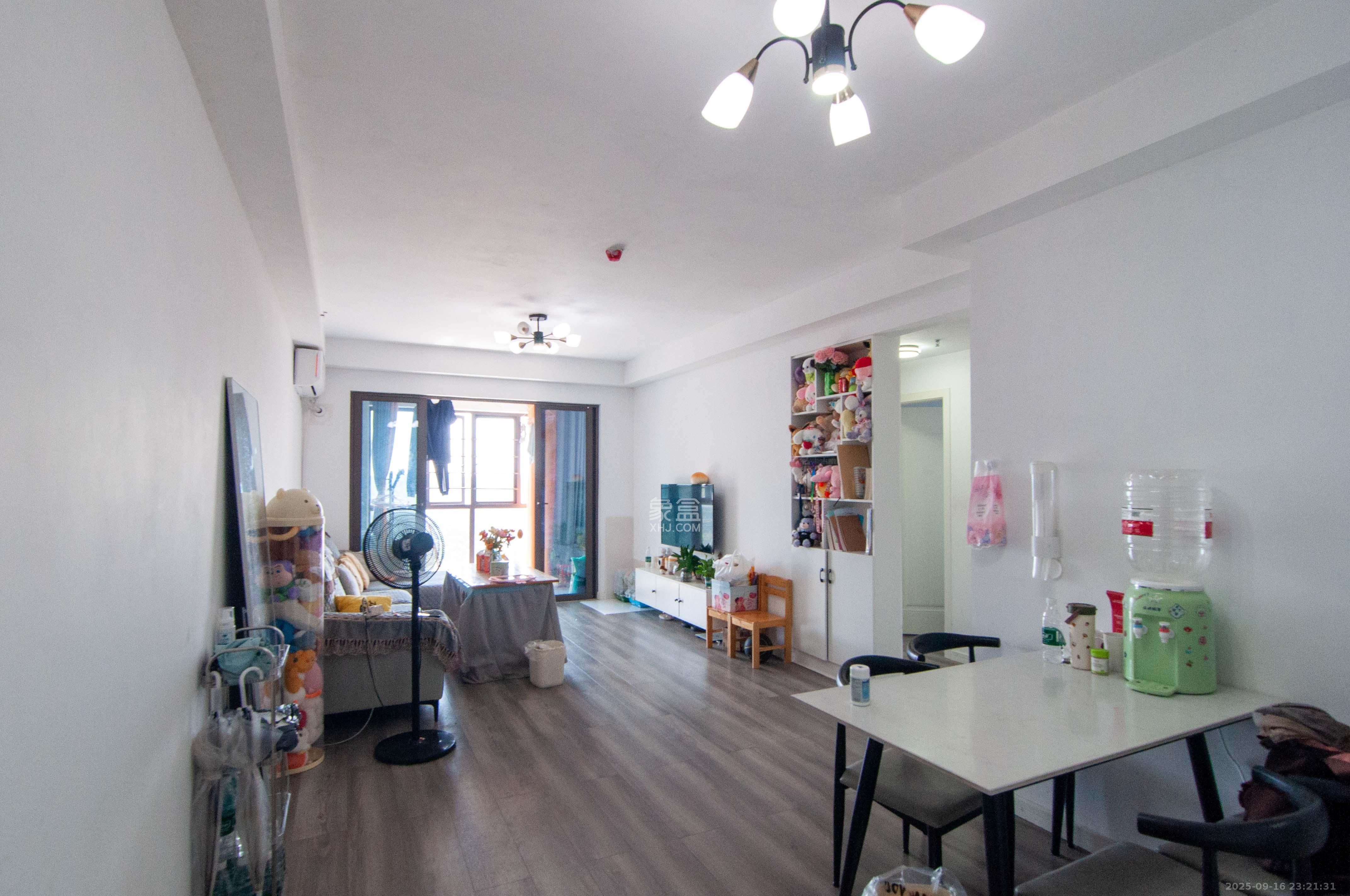 佳兆业云顶梅溪湖（佳兆业梅溪荟）  3室2厅1卫    89.0万客厅