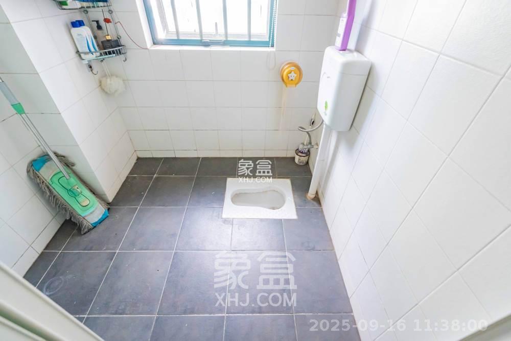 华盛新外滩  4室2厅2卫    5500.0元/月室内图