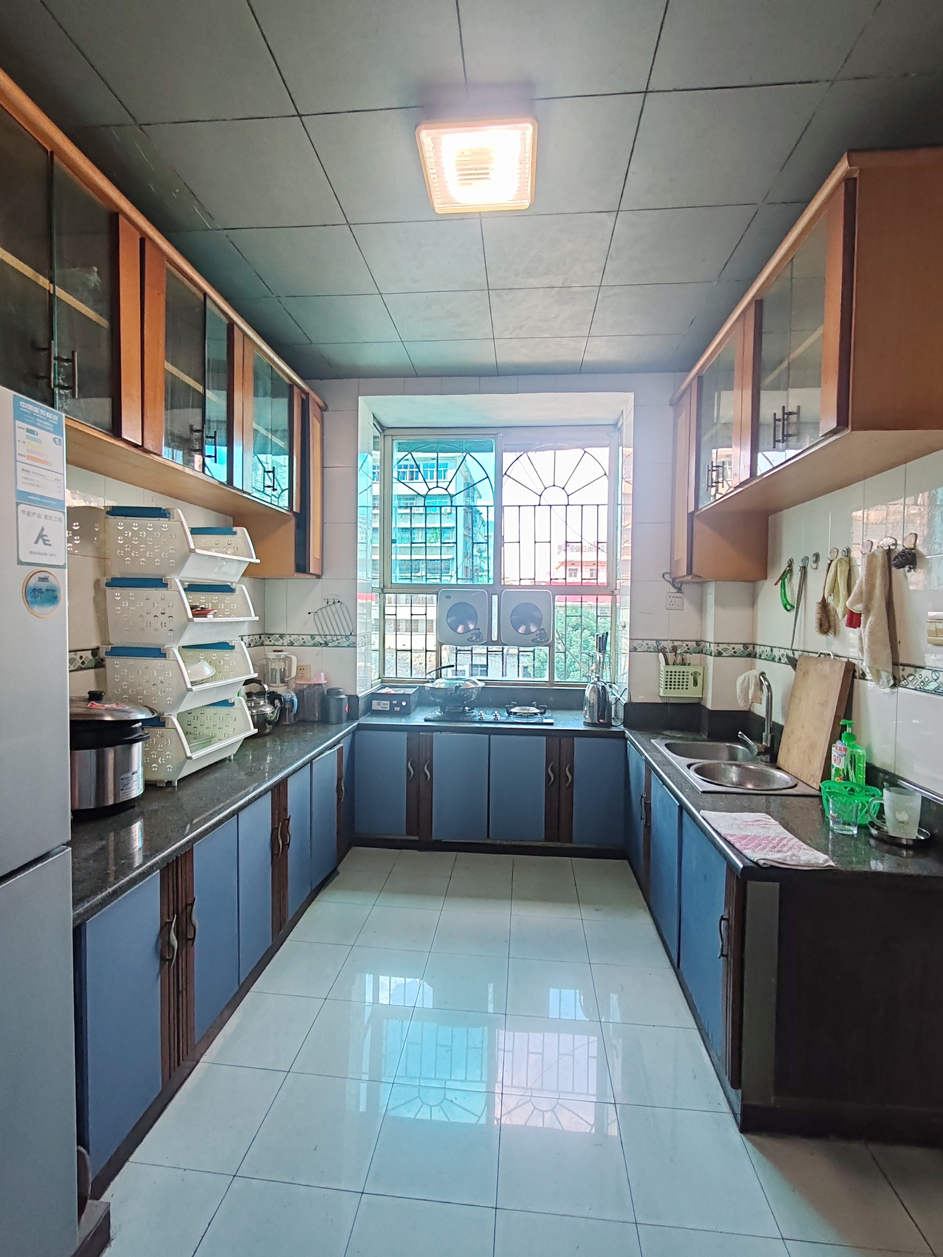 文苑小区 3室2厅1卫 56.8万 文苑小区 3室2厅1卫 56.8万客厅