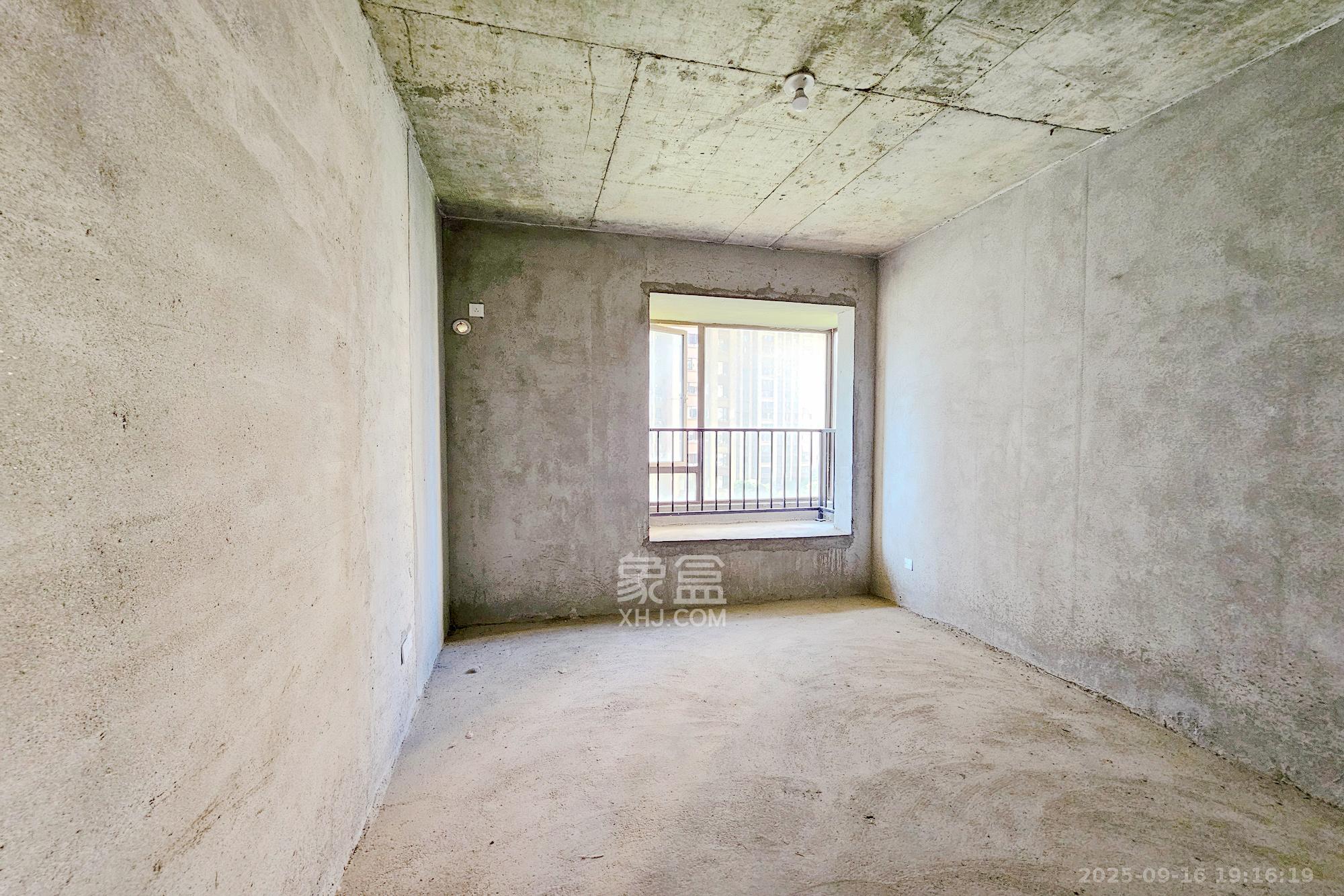 阳光城尚东湾青云苑  2室1厅1卫    62.0万卧室