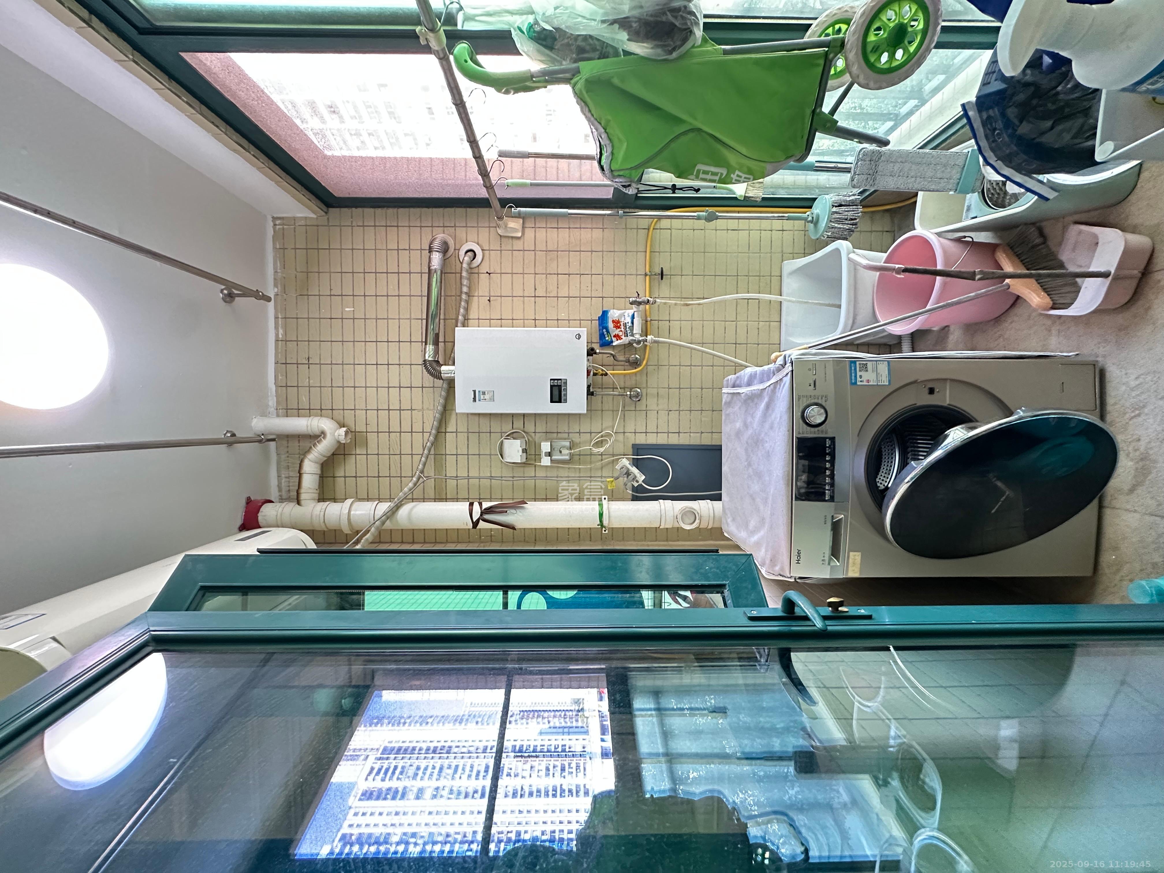 恒大御景湾  3室2厅2卫   3300.00元/月室内图