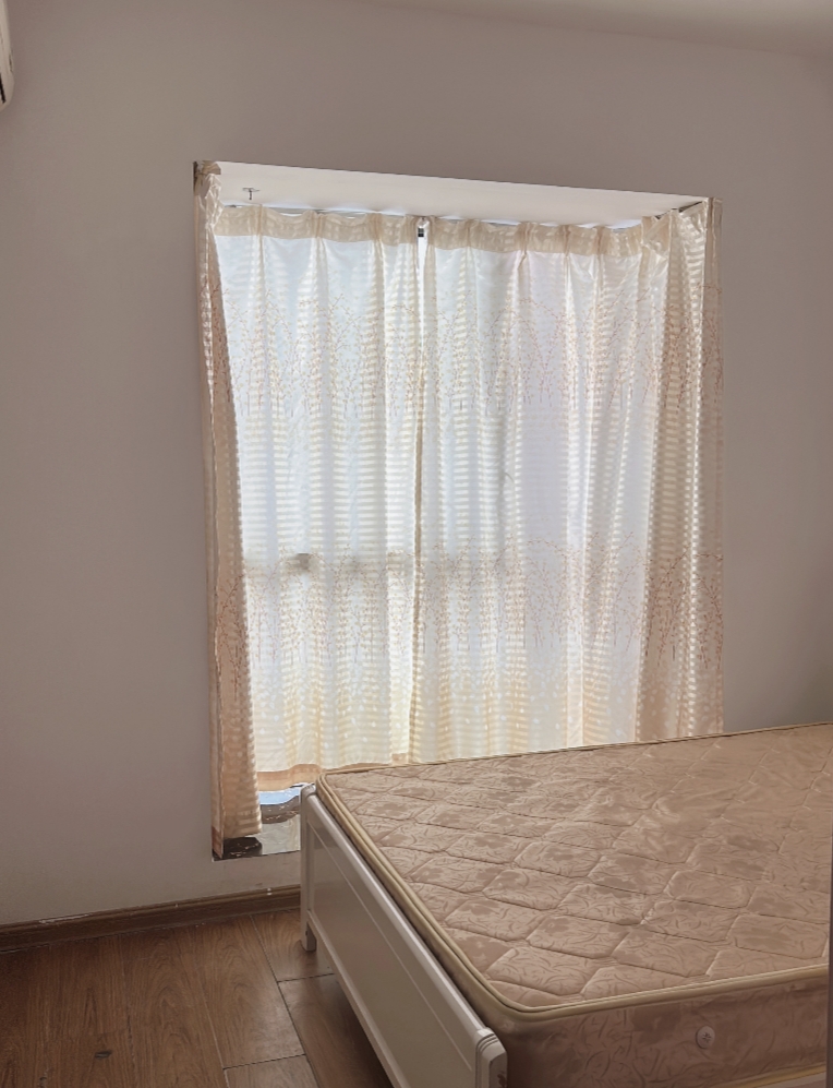 名仕华府  2室1厅1卫    1600.0元/月室内图