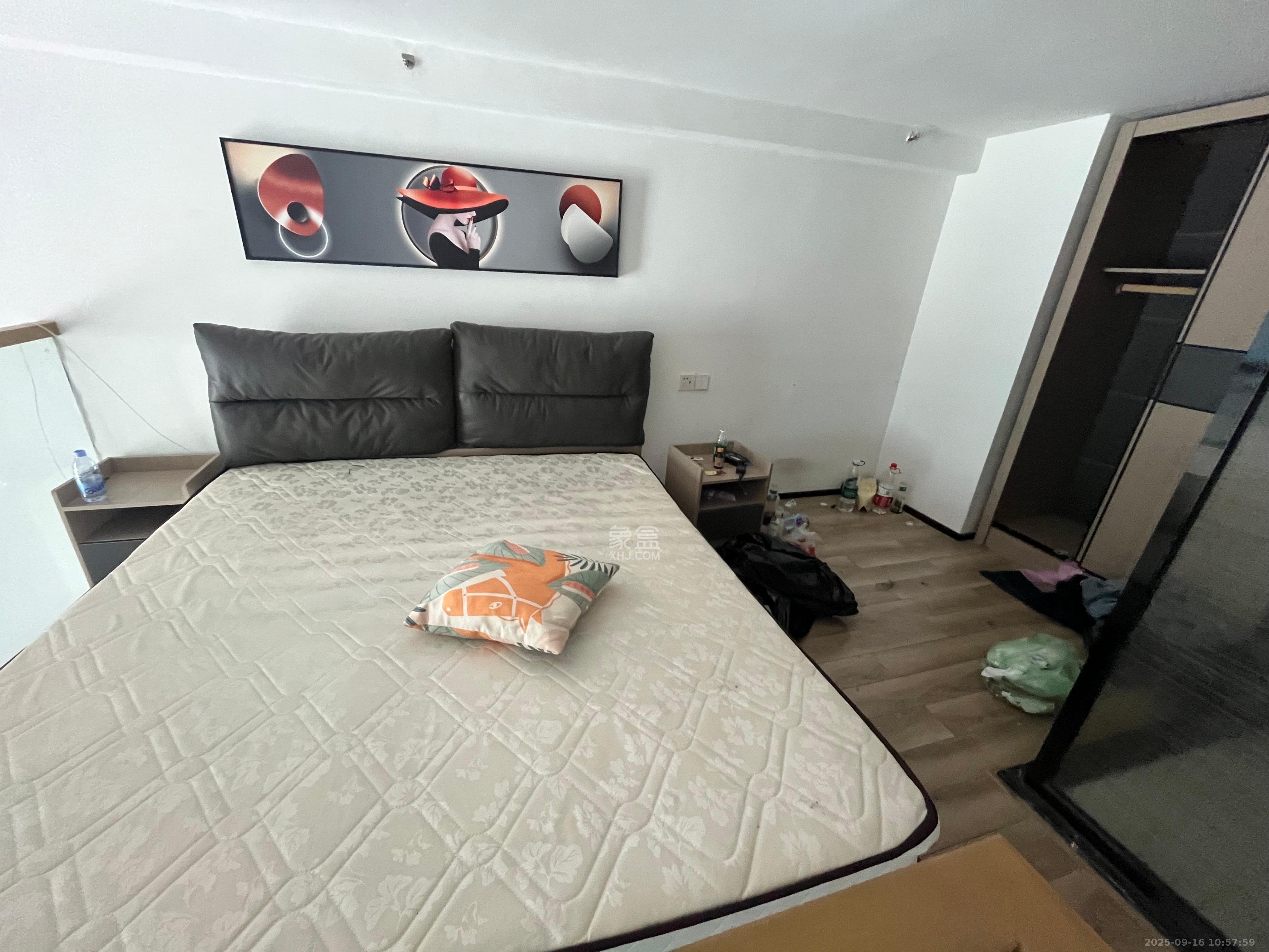 藏珑湖上公馆 1室1厅1卫 2200.0元/月 藏珑湖上公馆 1室1厅1卫 2200.0元/月室内图