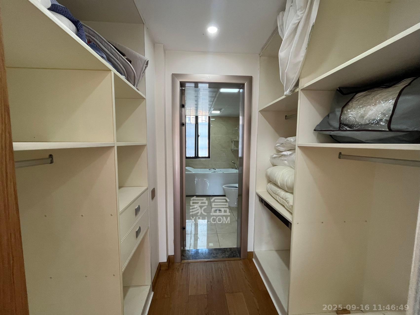 鑫远和城(一、二期) 4室2厅2卫 2800.0元/月 鑫远和城(一、二期) 4室2厅2卫 2800.0元/月室内图