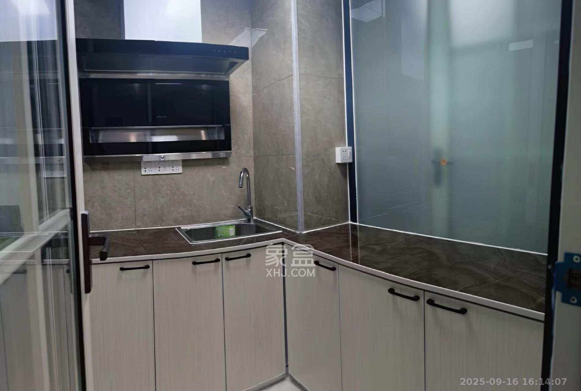 高升星光天地  1室1厅1卫    2000.0元/月室内图