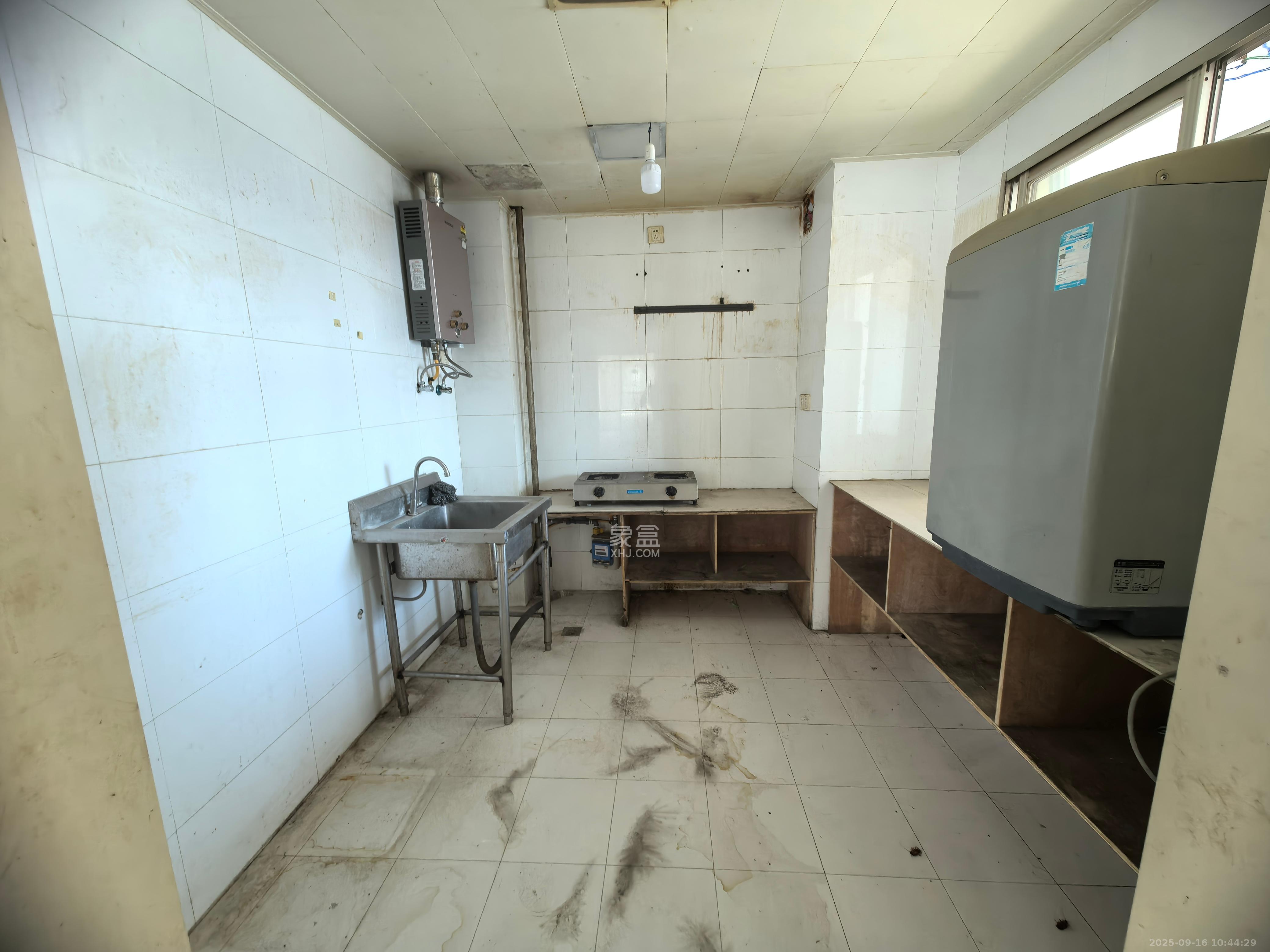 长宝1667 3室2厅2卫 3800.0元/月 长宝1667 3室2厅2卫 3800.0元/月室内图