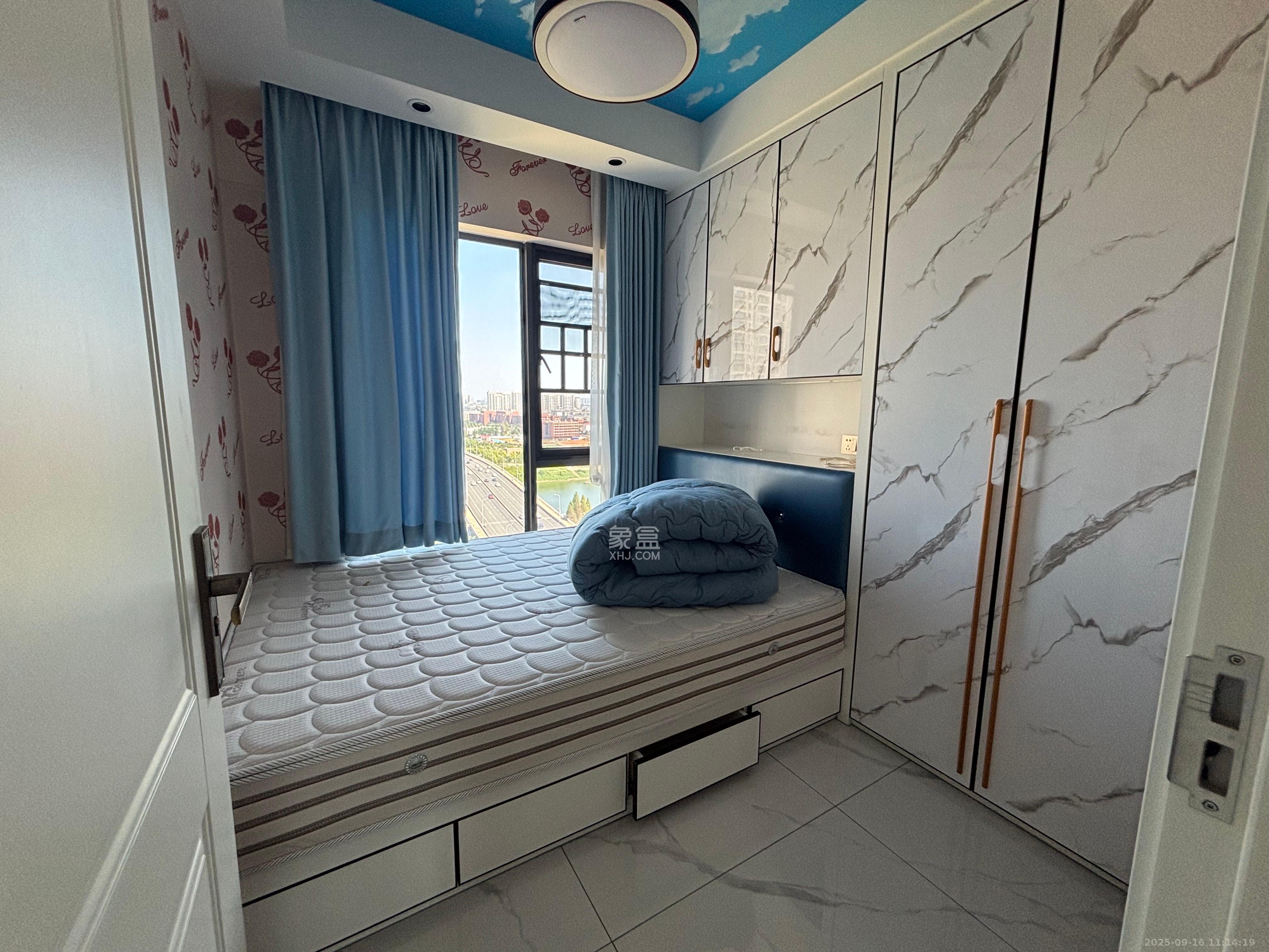 阳光城尚东湾愉景苑  4室2厅2卫    3300.0元/月室内图