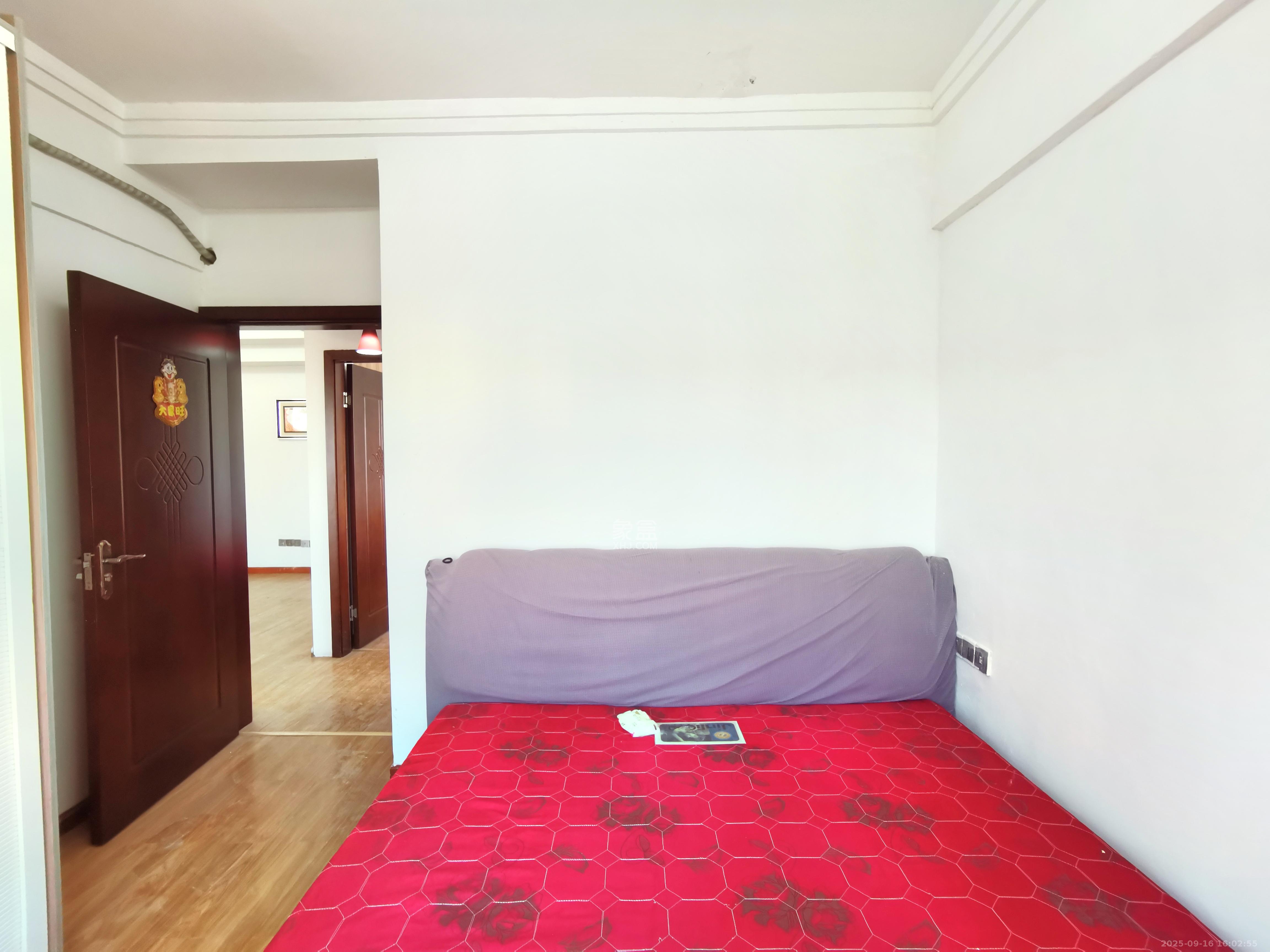 极目楚天 2室2厅1卫 2200.0元/月 极目楚天 2室2厅1卫 2200.0元/月室内图