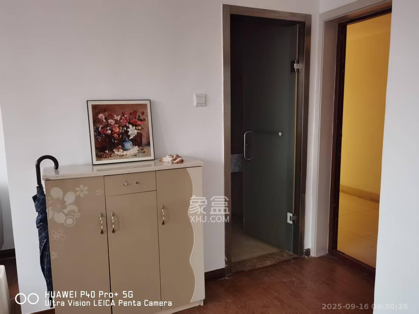 泉昇同福大厦  1室1厅1卫    2200.0元/月室内图