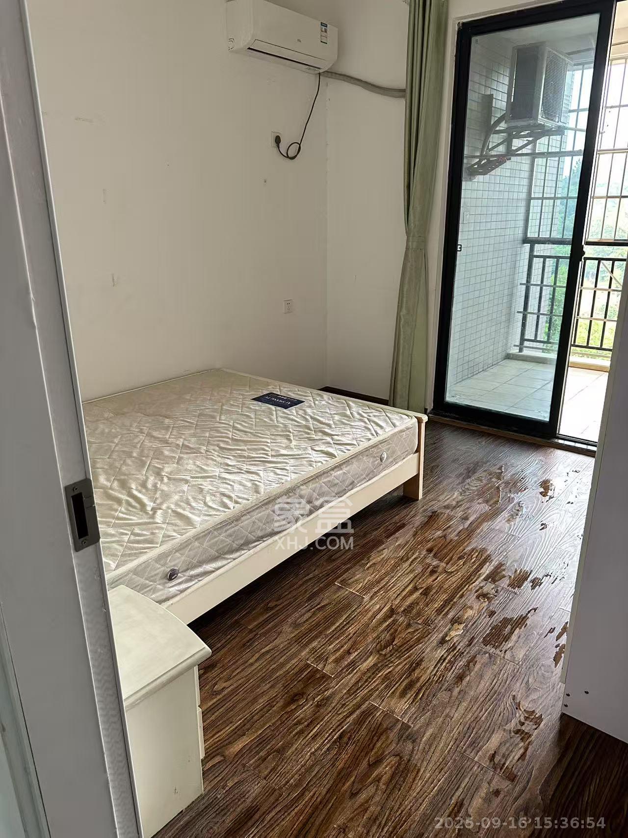 长房南屏锦源  4室2厅1卫   2500.00元/月室内图