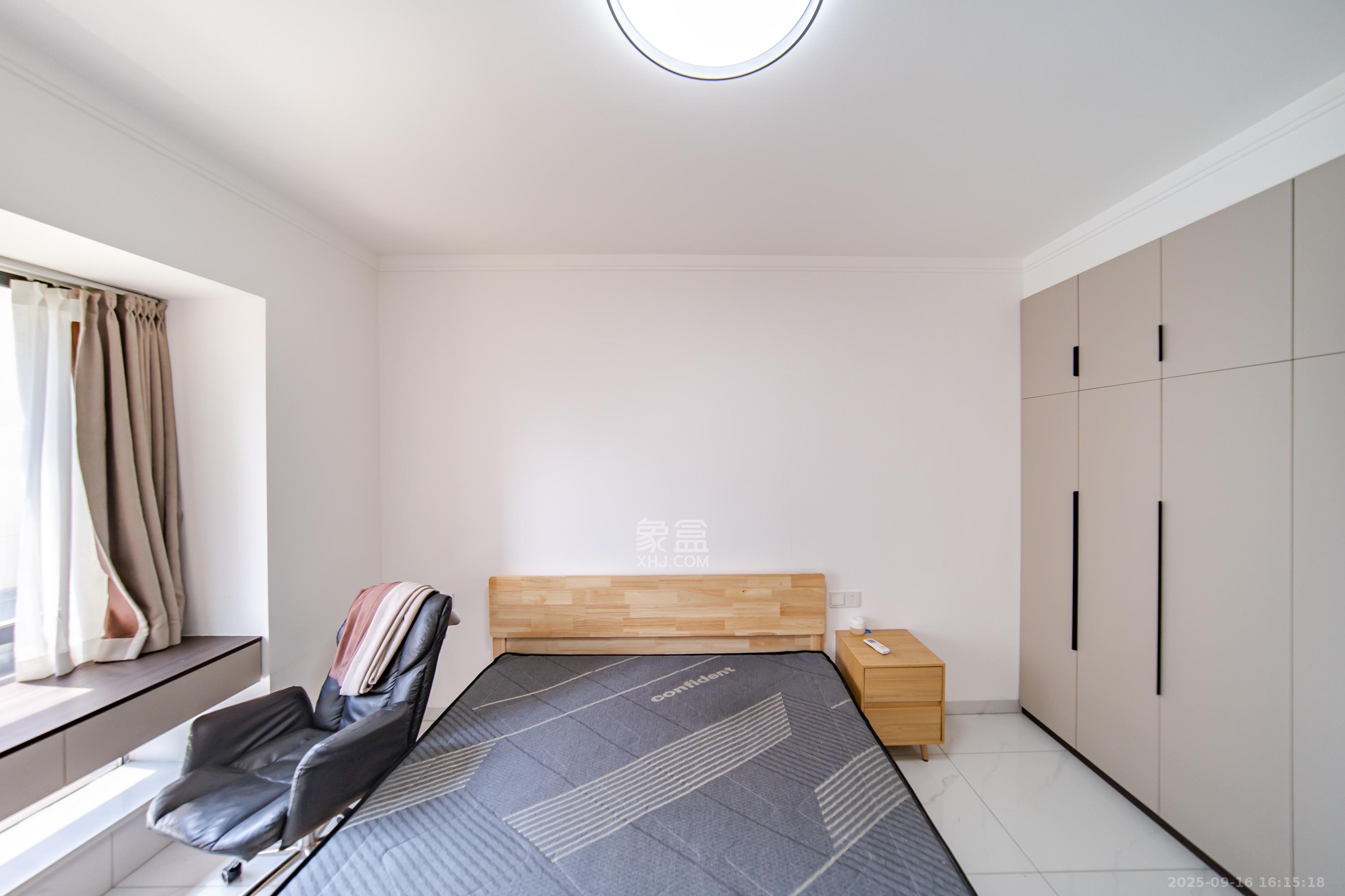 兰亭湾畔  3室2厅1卫    109.0万卧室