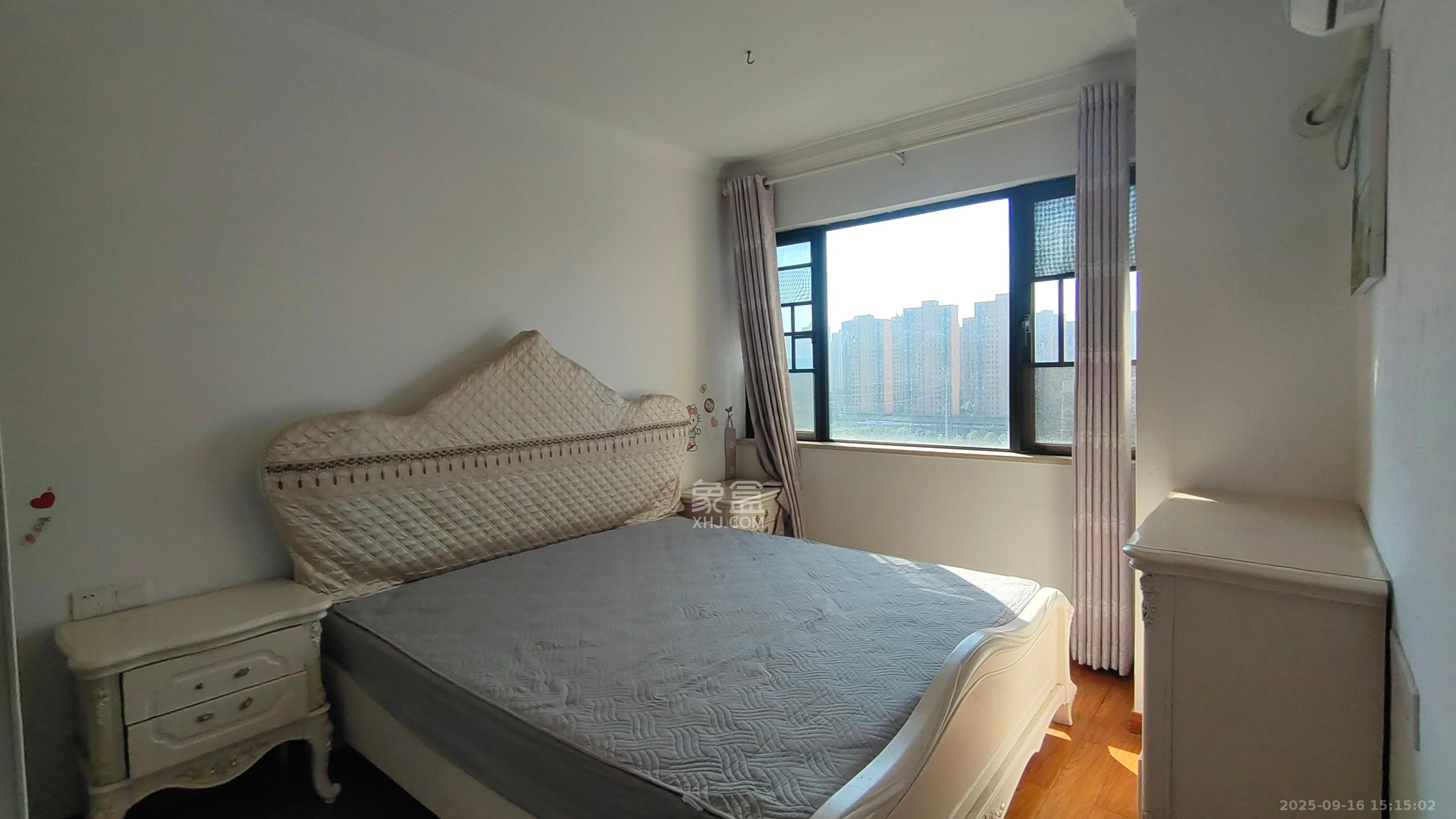 海伦堡爱ME城市 3室2厅2卫 2200.0元/月 海伦堡爱ME城市 3室2厅2卫 2200.0元/月室内图