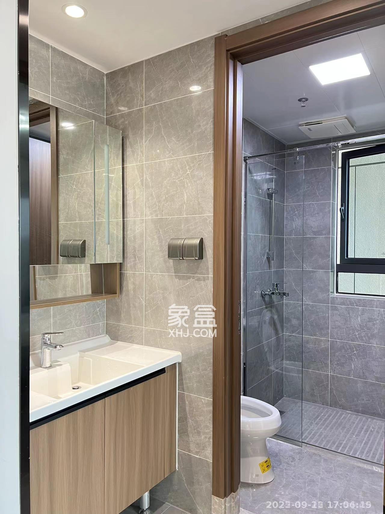 卓越中寰 3室2厅2卫 4300.0元/月 卓越中寰 3室2厅2卫 4300.0元/月室内图