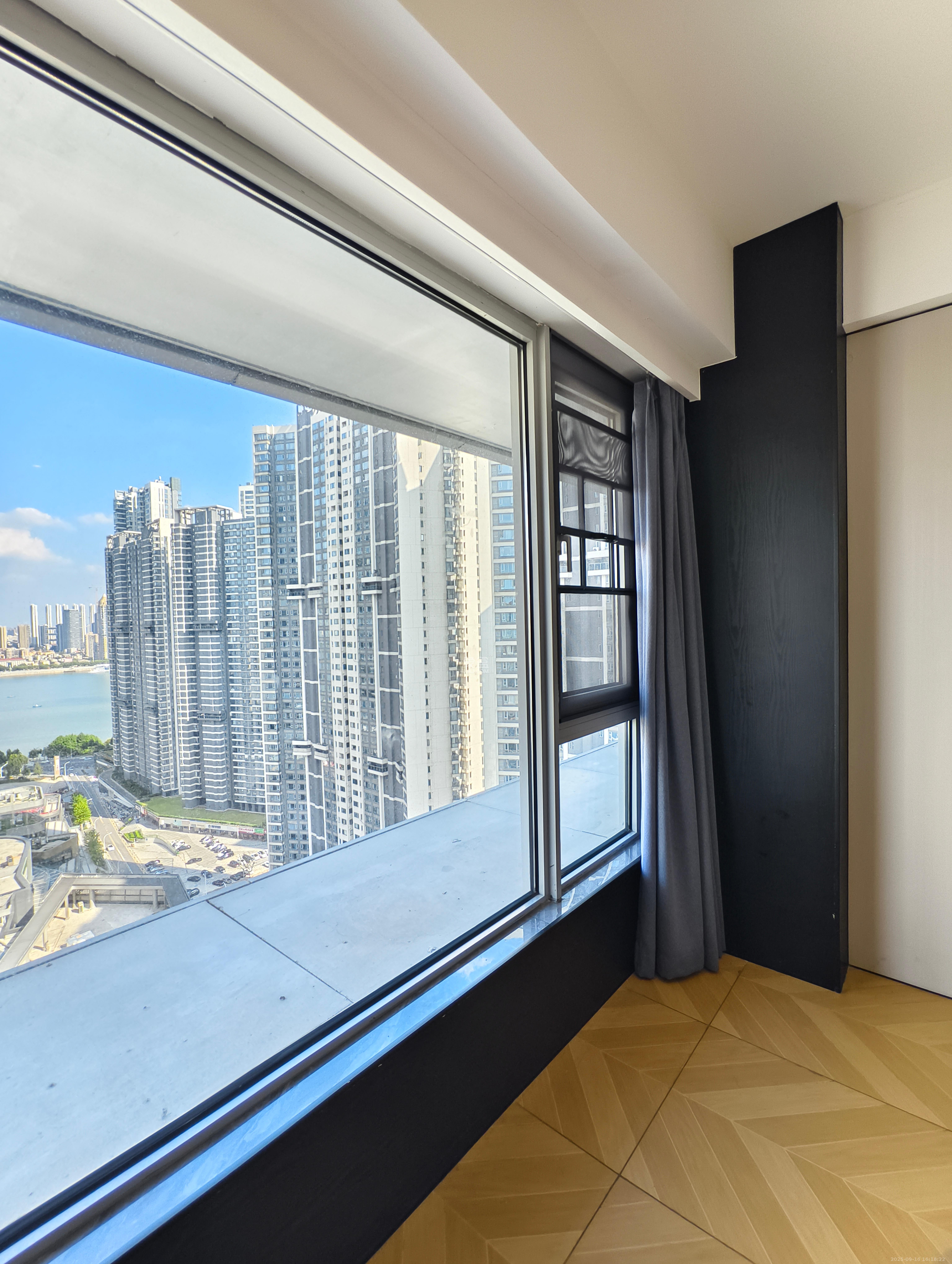 保利天禧EF区  1室1厅1卫    2000.0元/月室内图