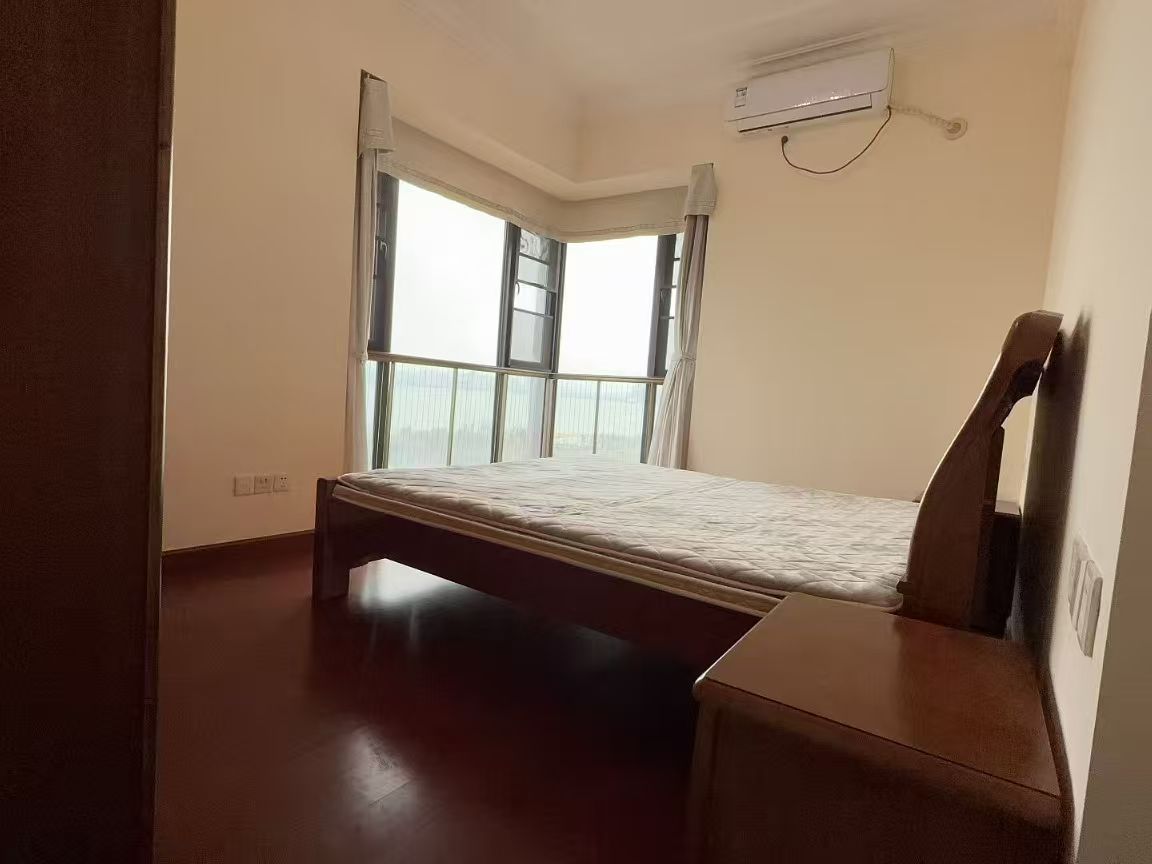 恒大美丽沙天寰湾 3室2厅2卫 4500.0元/月 恒大美丽沙天寰湾 3室2厅2卫 4500.0元/月室内图