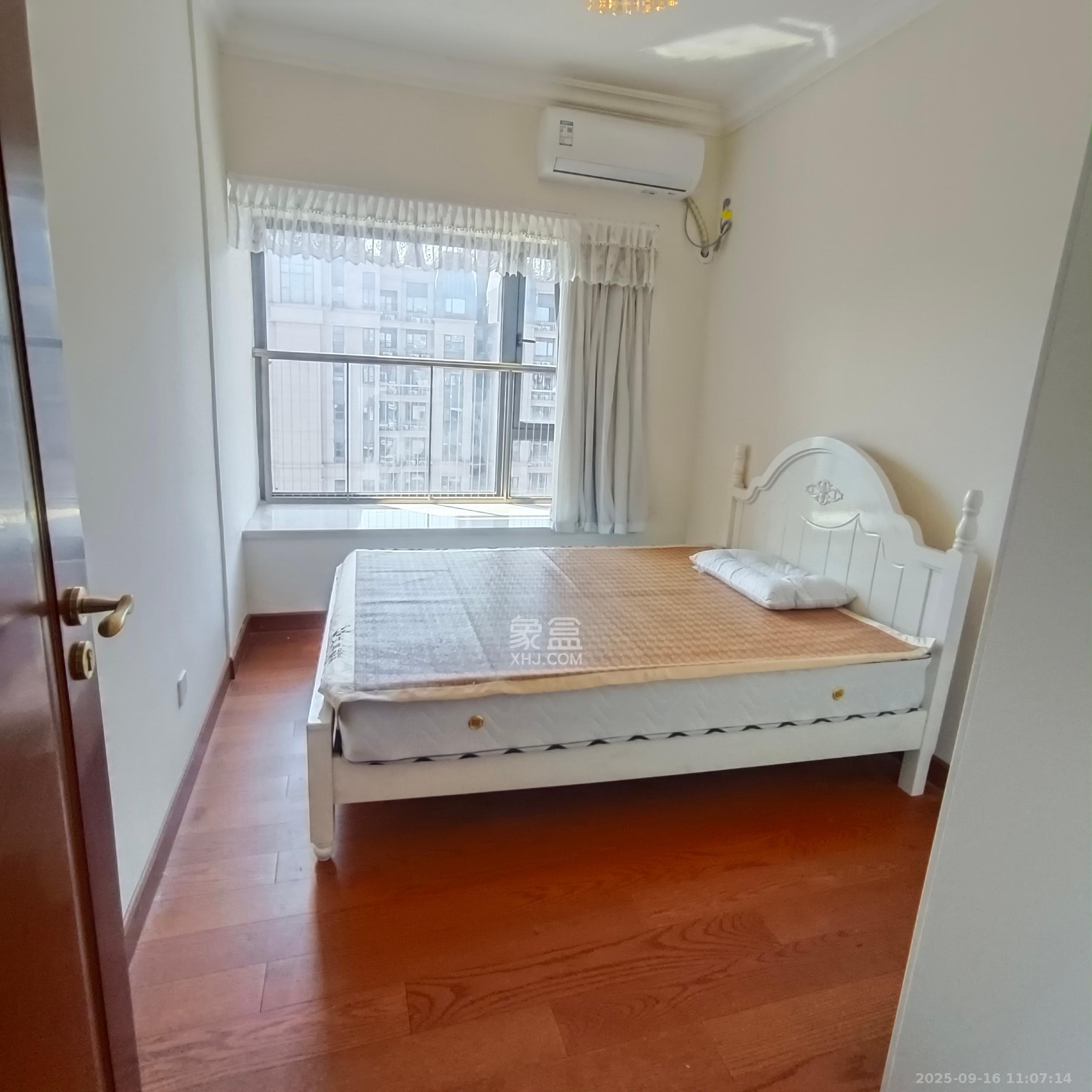 恒大雅苑  3室2厅2卫    3000.0元/月室内图