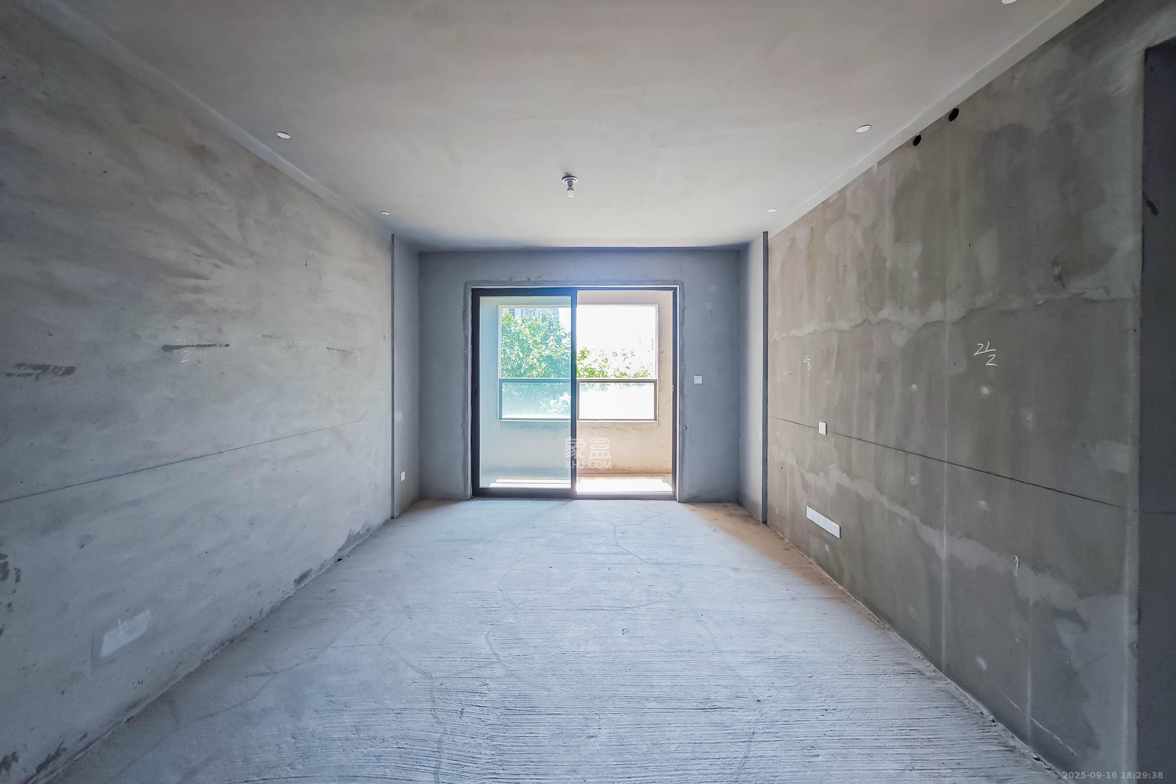 中天星耀城 3室2厅1卫 106.0万 中天星耀城 3室2厅1卫 106.0万客厅