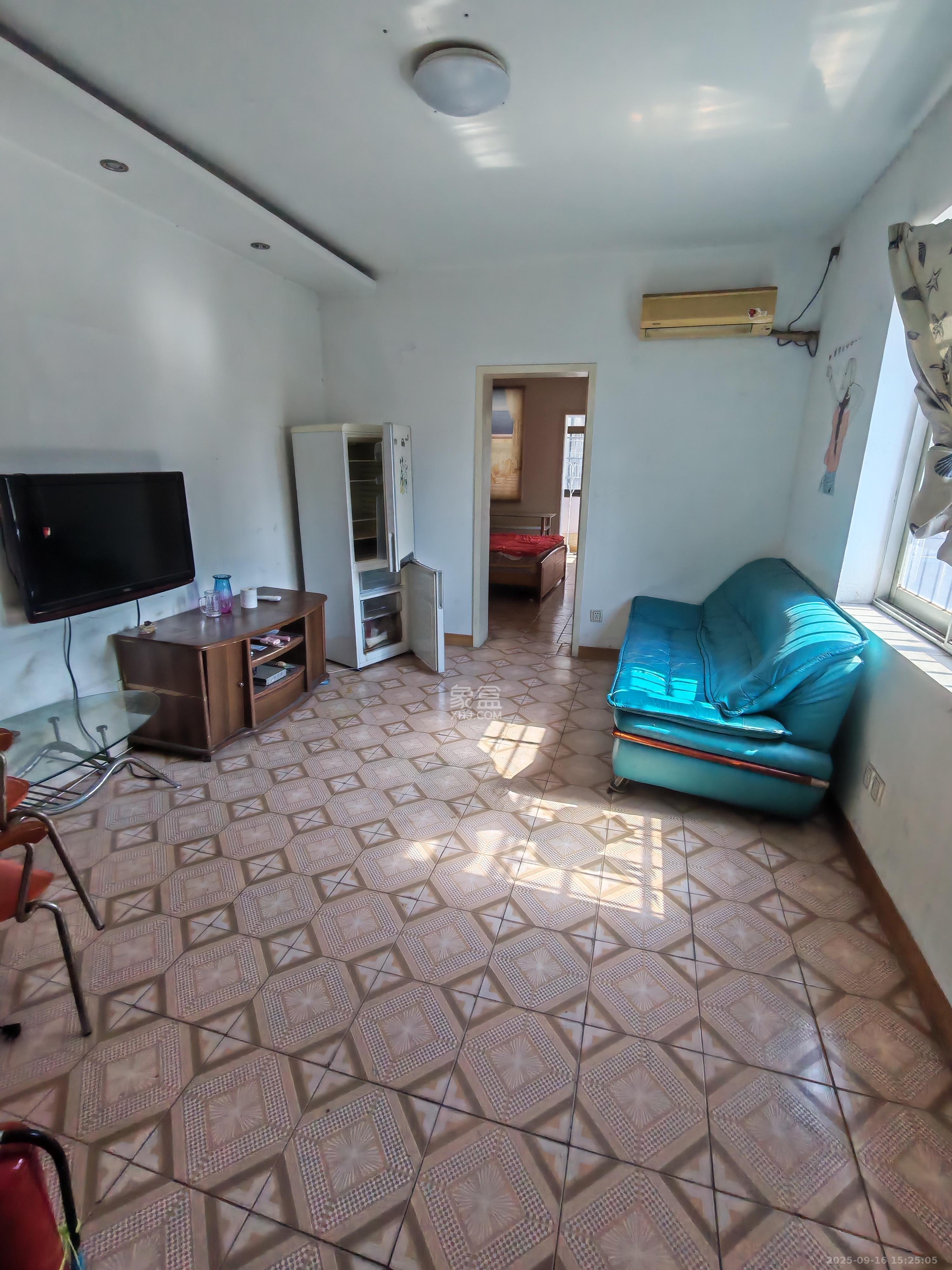 桐荫里社区  1室0厅0卫    1600.0元/月室内图